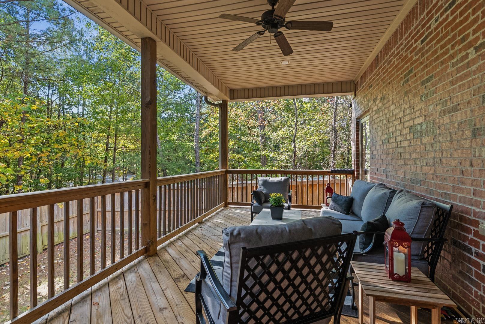 WOODLANDS EDGE - Residential
