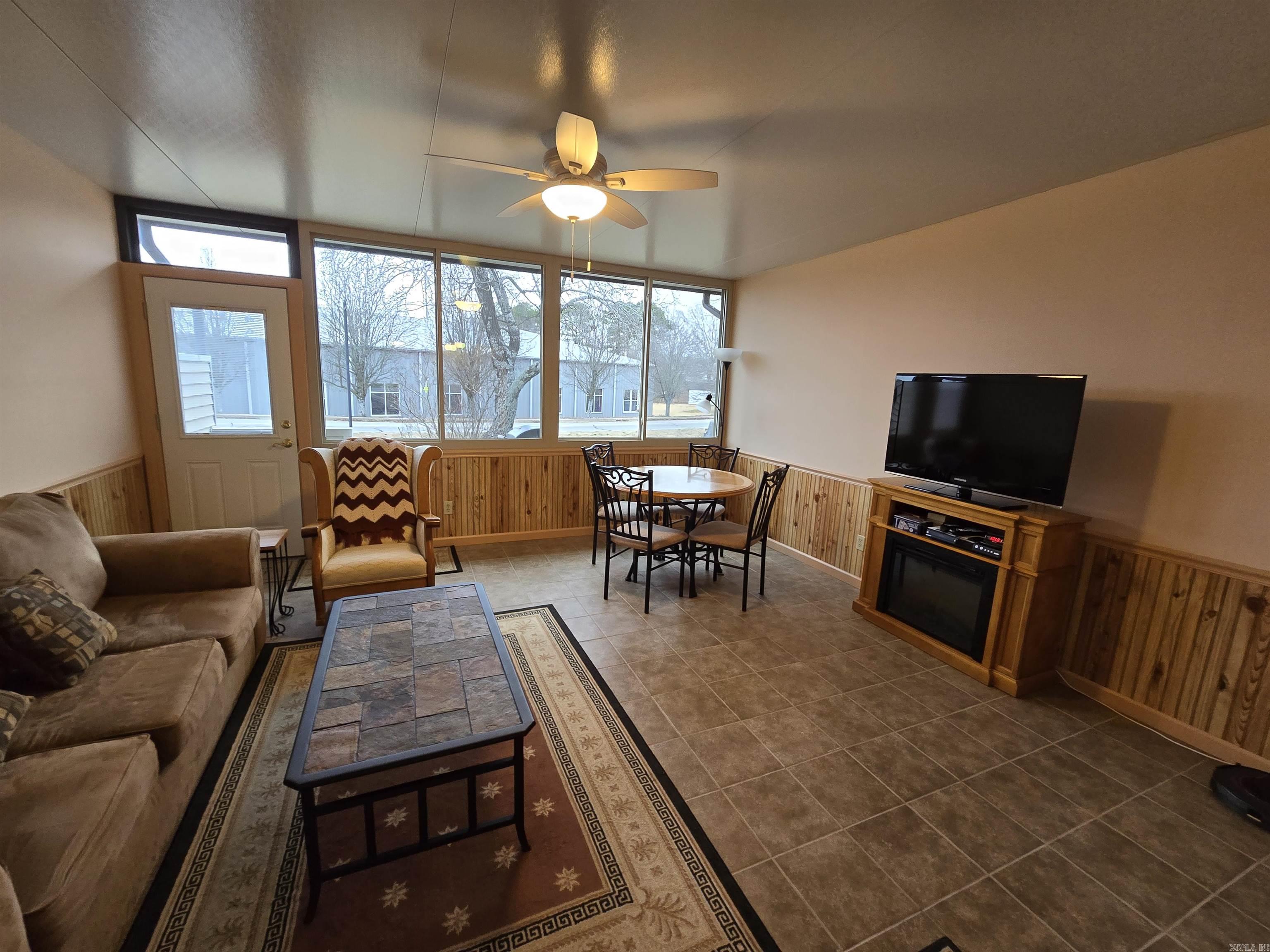 Lakewood Hills Condo - Residential