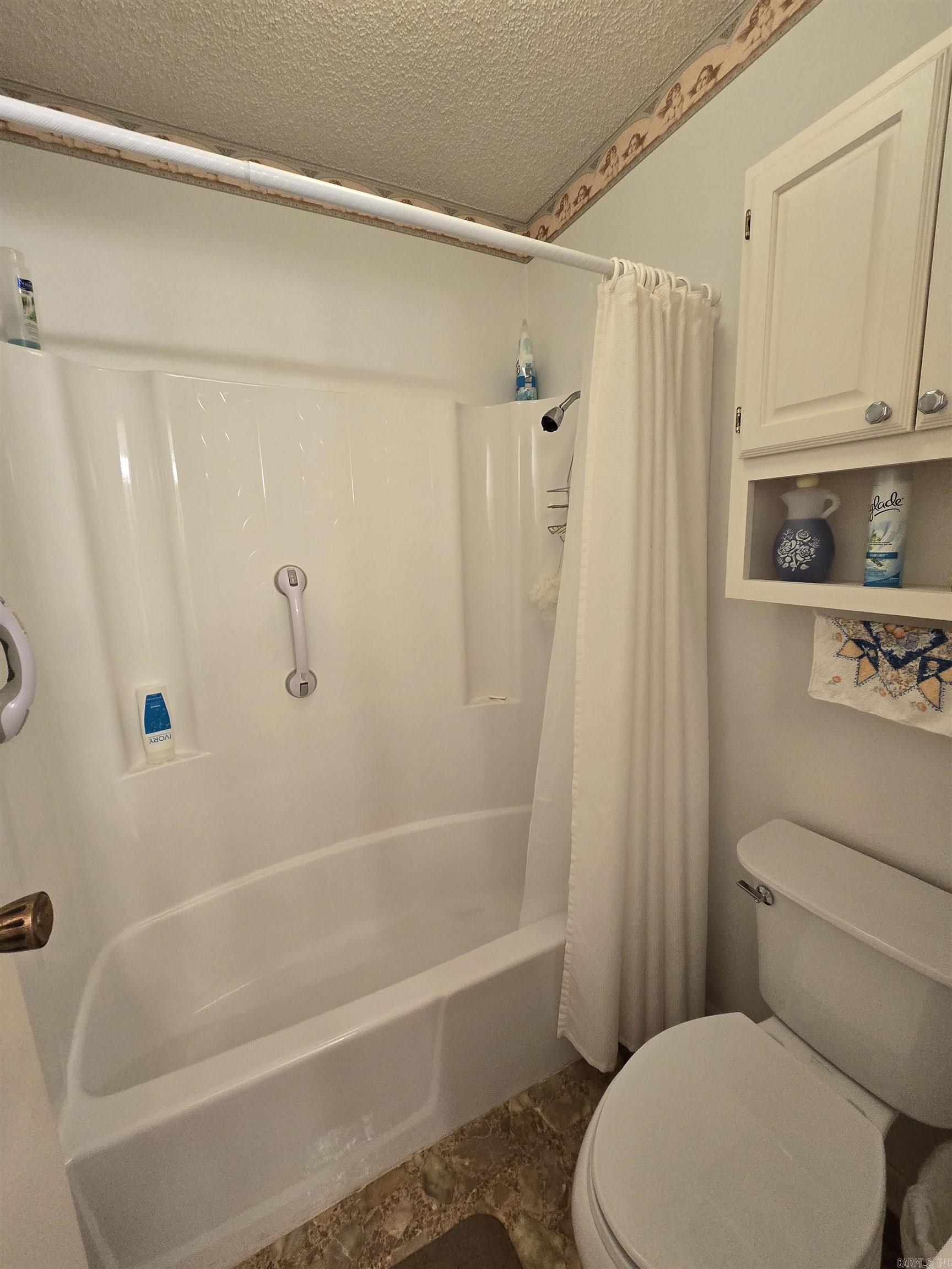 Lakewood Hills Condo - Residential