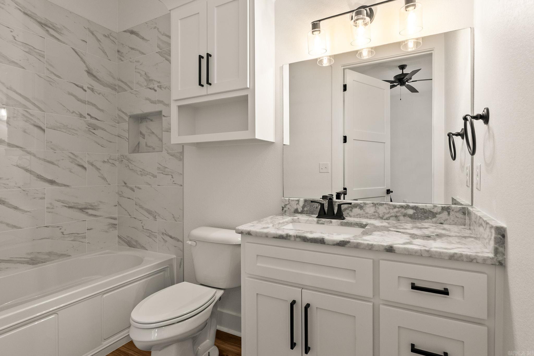 CHENAL VALLEY "FALSTONE COURT" - Residential