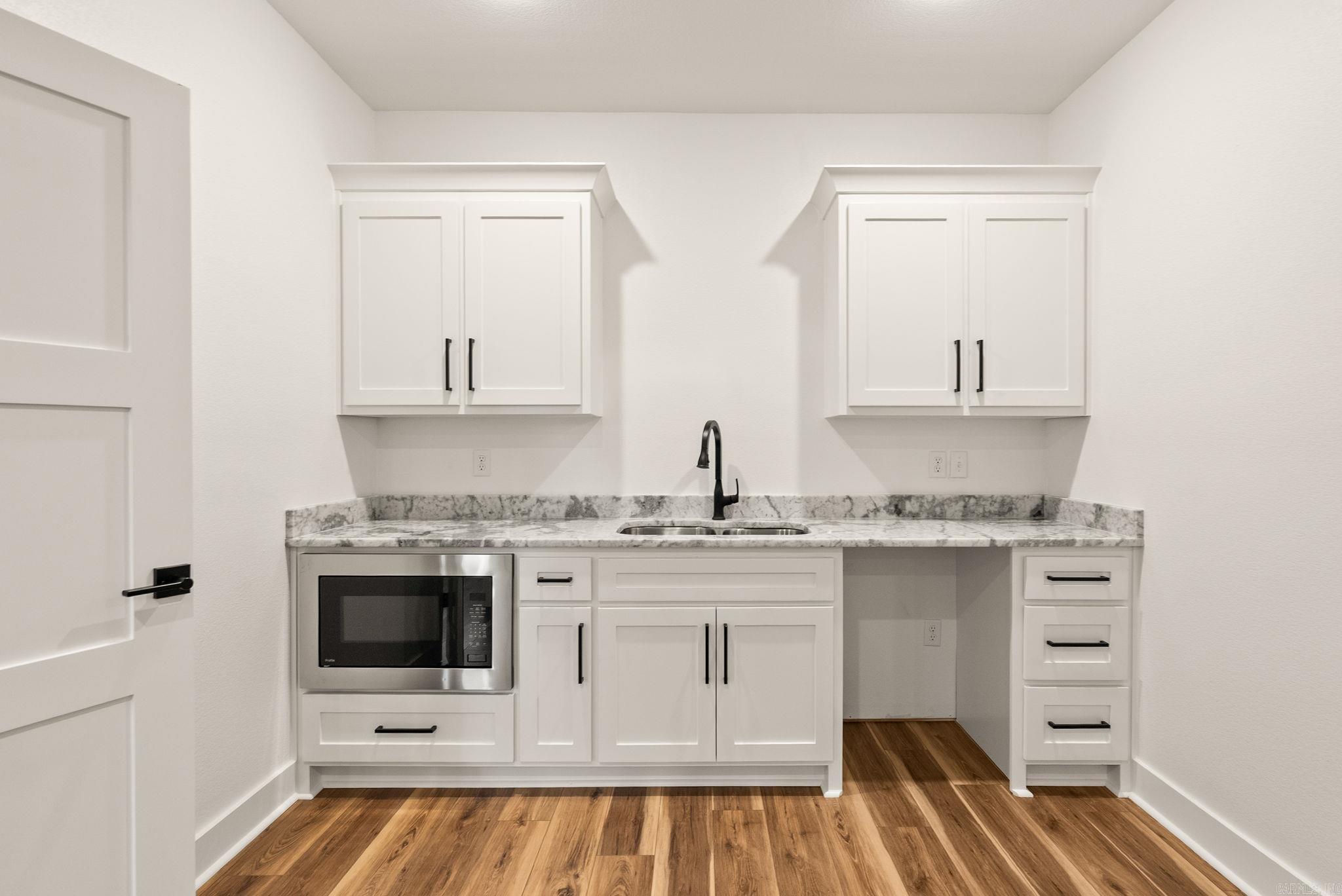 CHENAL VALLEY "FALSTONE COURT" - Residential
