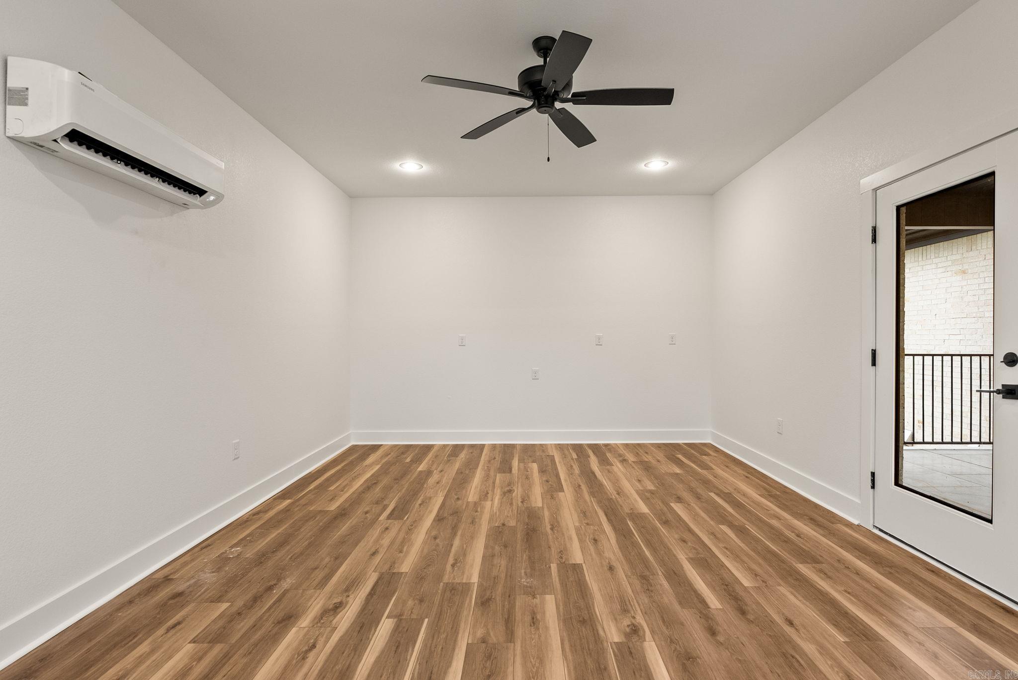 CHENAL VALLEY "FALSTONE COURT" - Residential