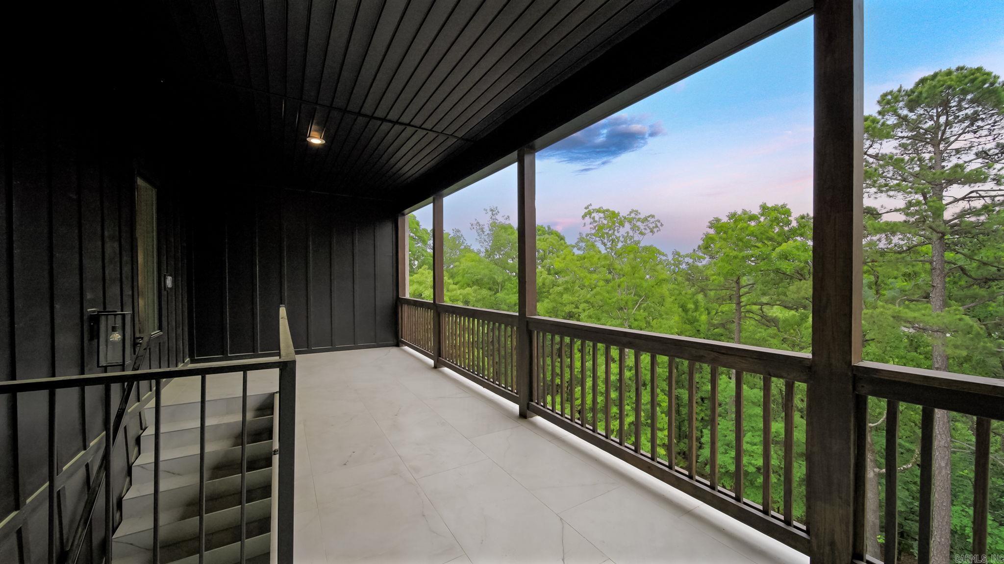 CHENAL VALLEY "FALSTONE COURT" - Residential