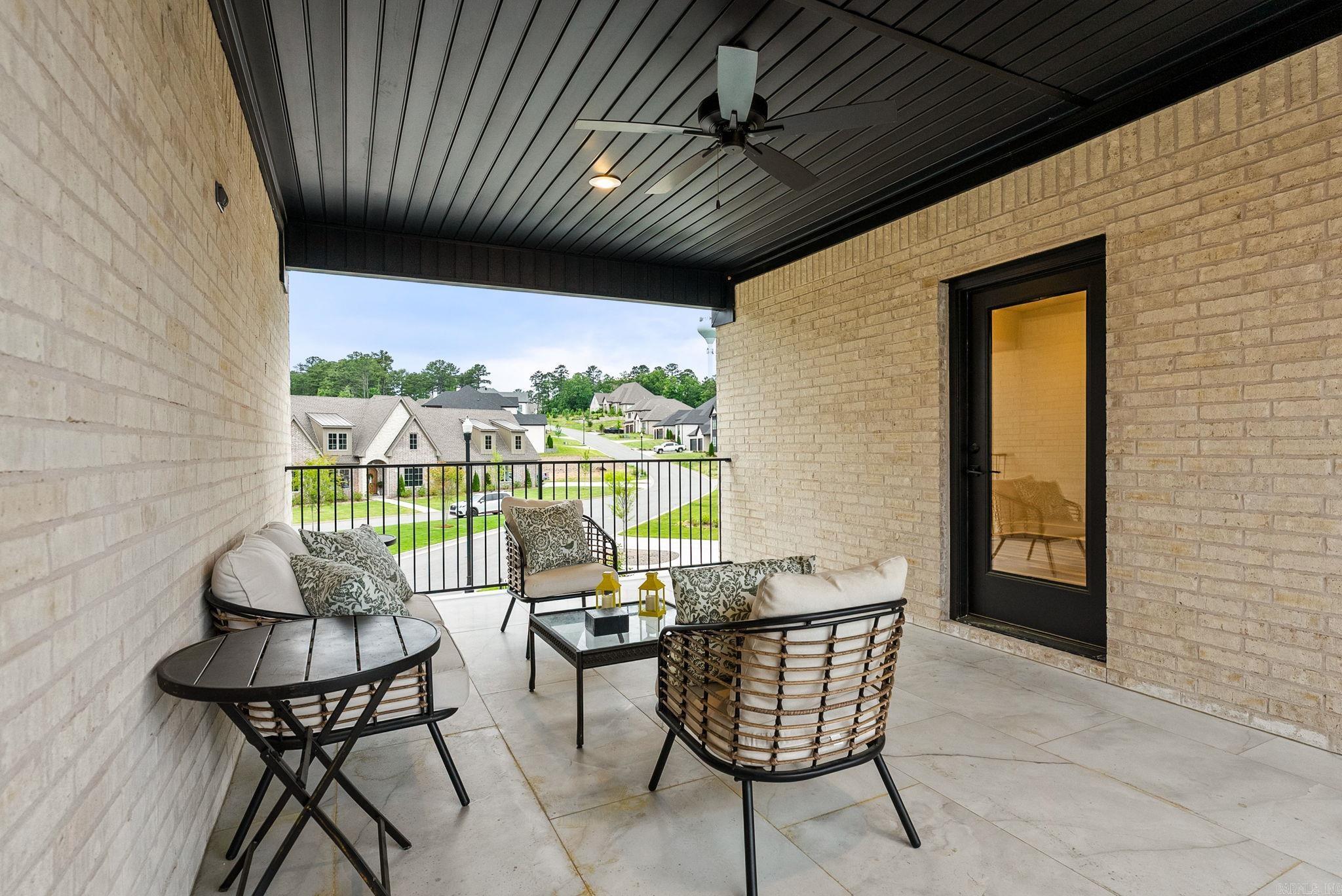 CHENAL VALLEY "FALSTONE COURT" - Residential
