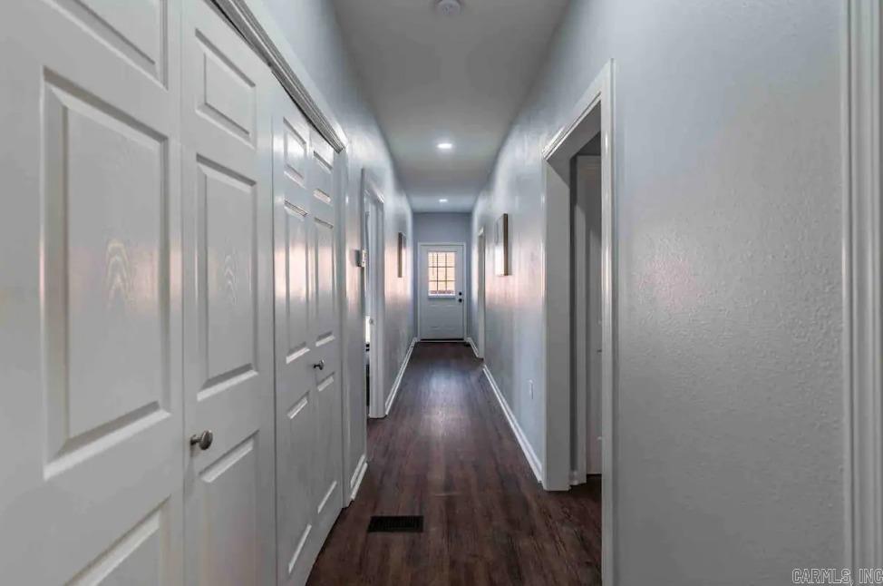 nil - Residential Lease