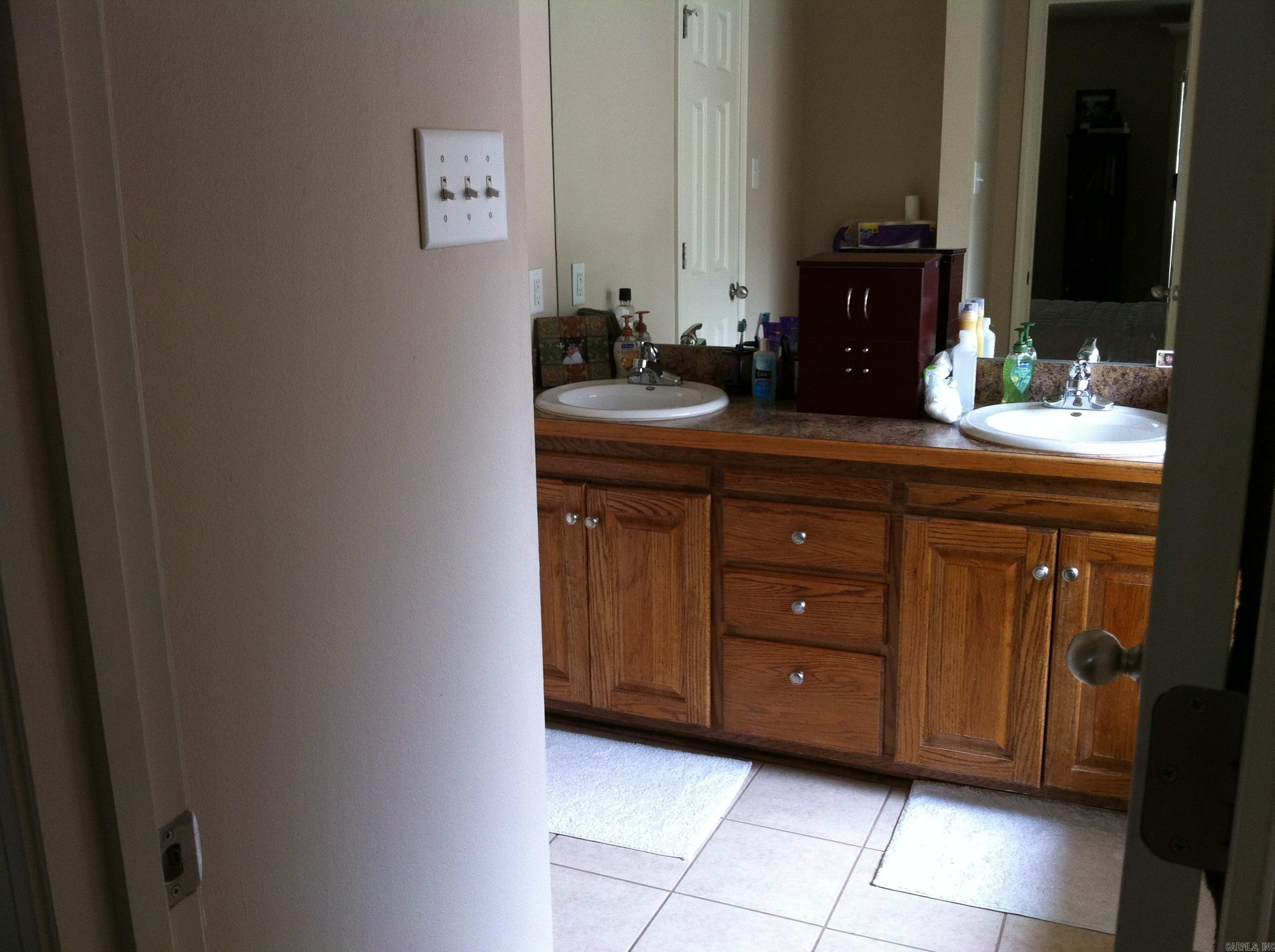 BARROW JOHN - Residential