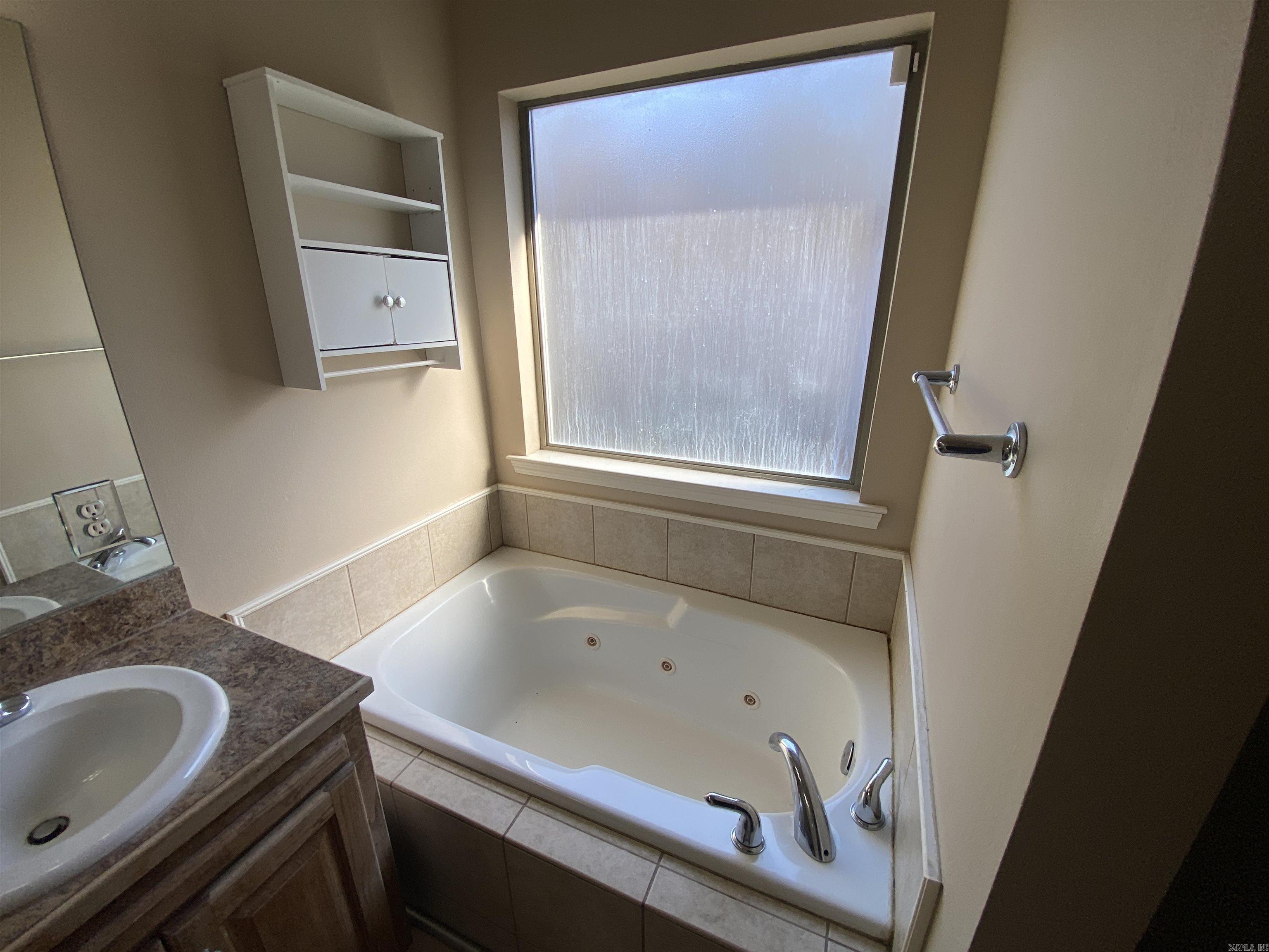 BARROW JOHN - Residential