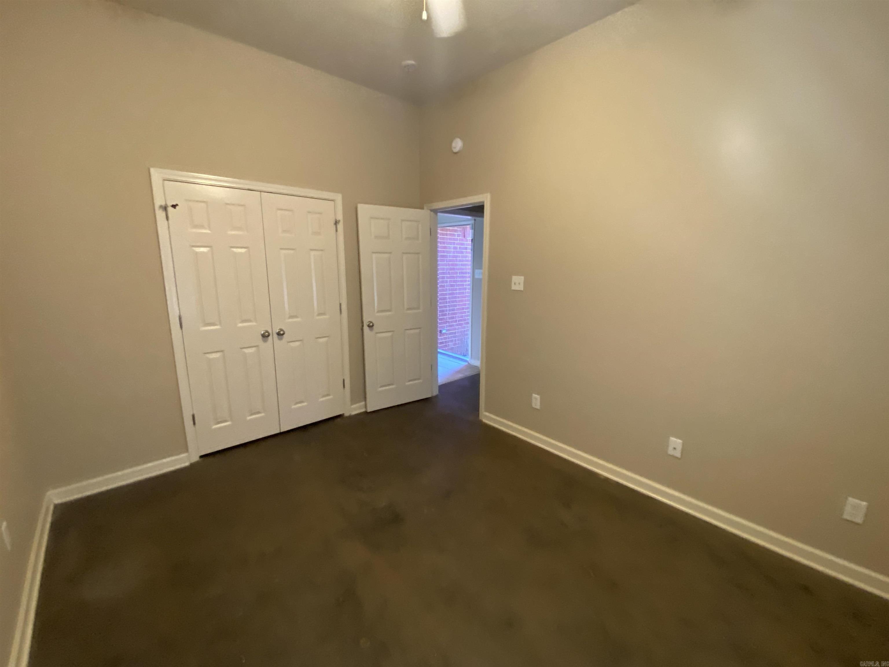 BARROW JOHN - Residential