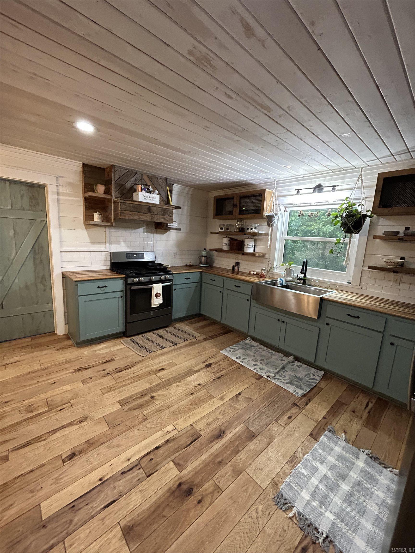 Metes & Bounds - Farm