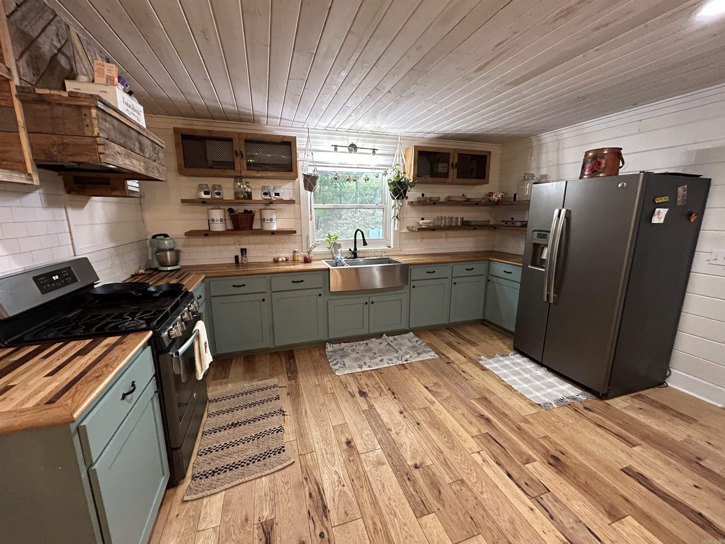 Metes & Bounds - Farm