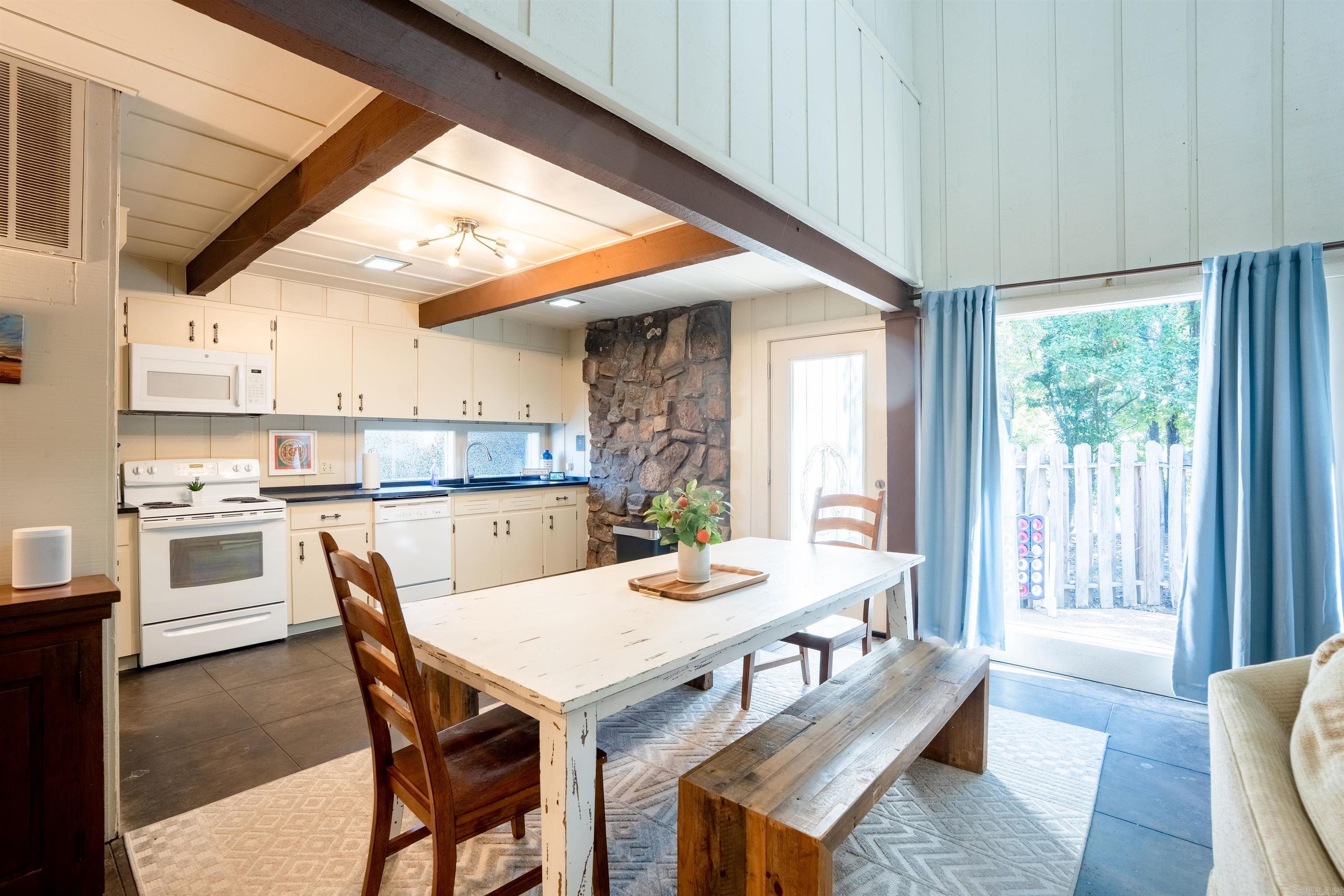 Eden Isle - Residential