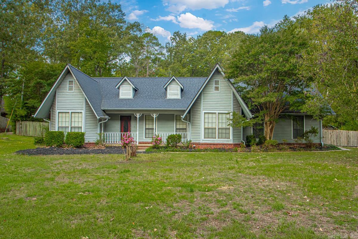OAK MEADOWS - Residential