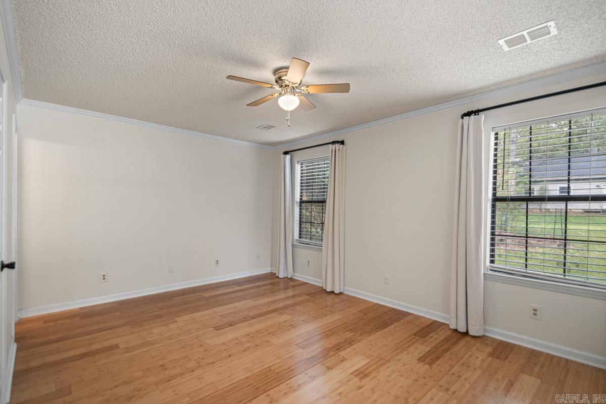 OAK MEADOWS - Residential