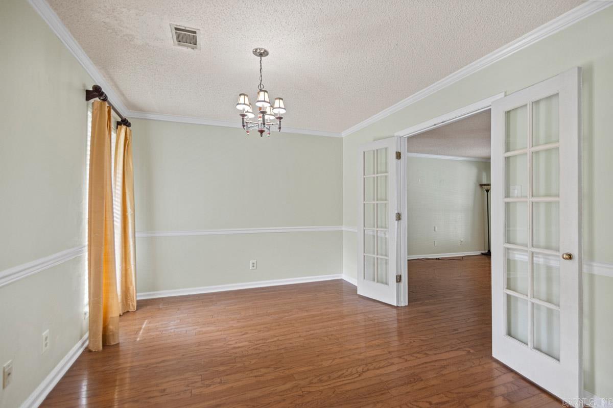 OAK MEADOWS - Residential