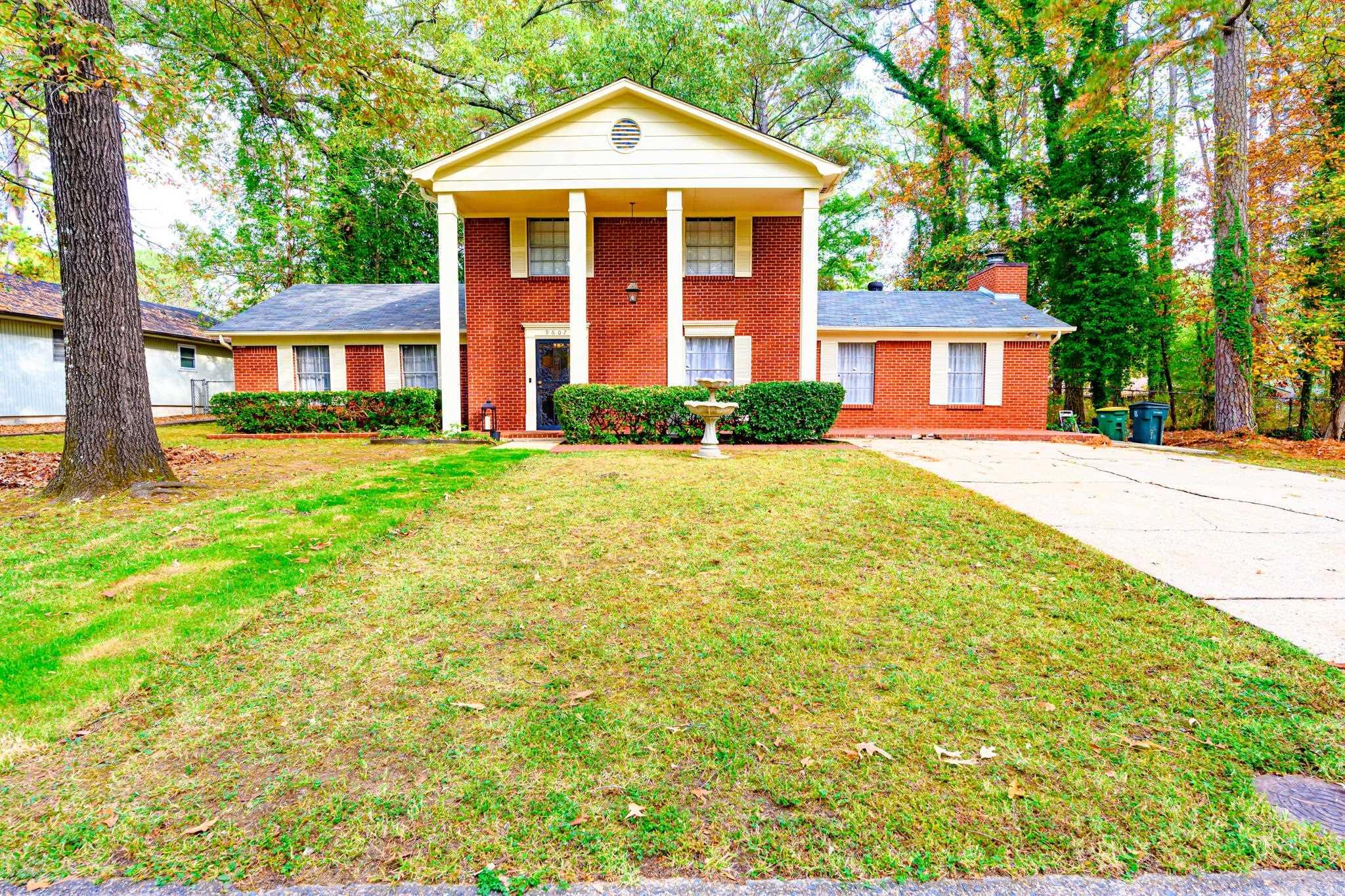 Need a Charming 3-Bedroom Home with Modern Updates? Welcome to your dream home! This delightful 3-bedroom, 2.5-bath residence sits on a beautifully level lot, offering the perfect blend of comfort and style. As you enter, youāll be greeted in the foyer leading to a bright and inviting formal living room or the office/study which provides a dedicated workspace and a quiet retreat for productivity or creative endeavors; this space could be used as a 4th bedroom. The spacious den/family room ideal for entertaining guests or relaxing with family, features a cozy fireplace, perfect for those chilly evenings. Recent updates within the last 4 years enhance this home's appeal, including new flooring, stylishly renovated bathrooms, a newer roof, a high-efficiency HVAC unit, a newer water heater, and a dishwasher. You can move in with peace of mind knowing that all the major systems have been taken care of! Donāt miss out on this fantastic opportunityāschedule a showing today and make this lovely house your new home! Agents see remarks!