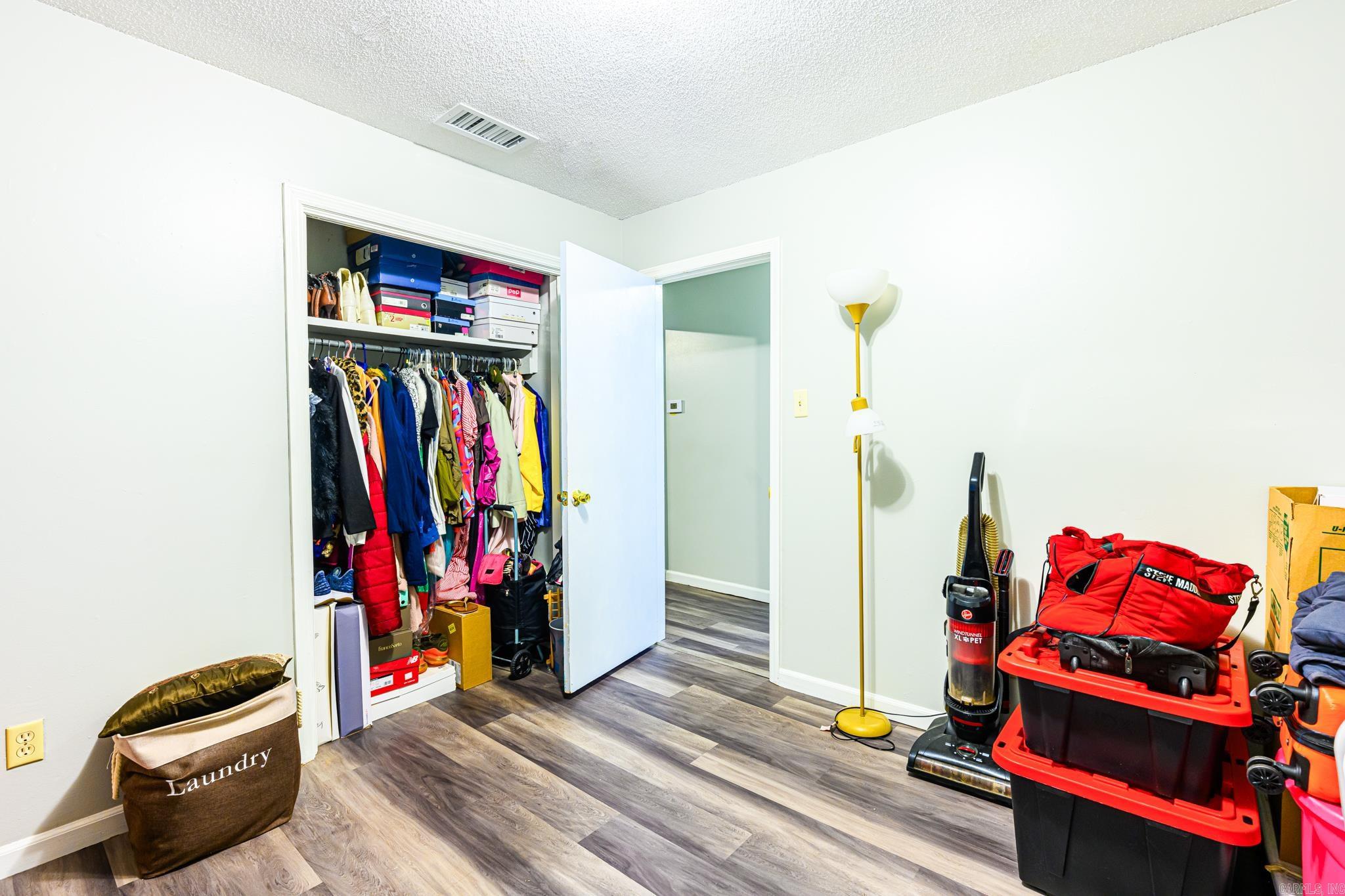 ALLENDALE MANOR - Residential