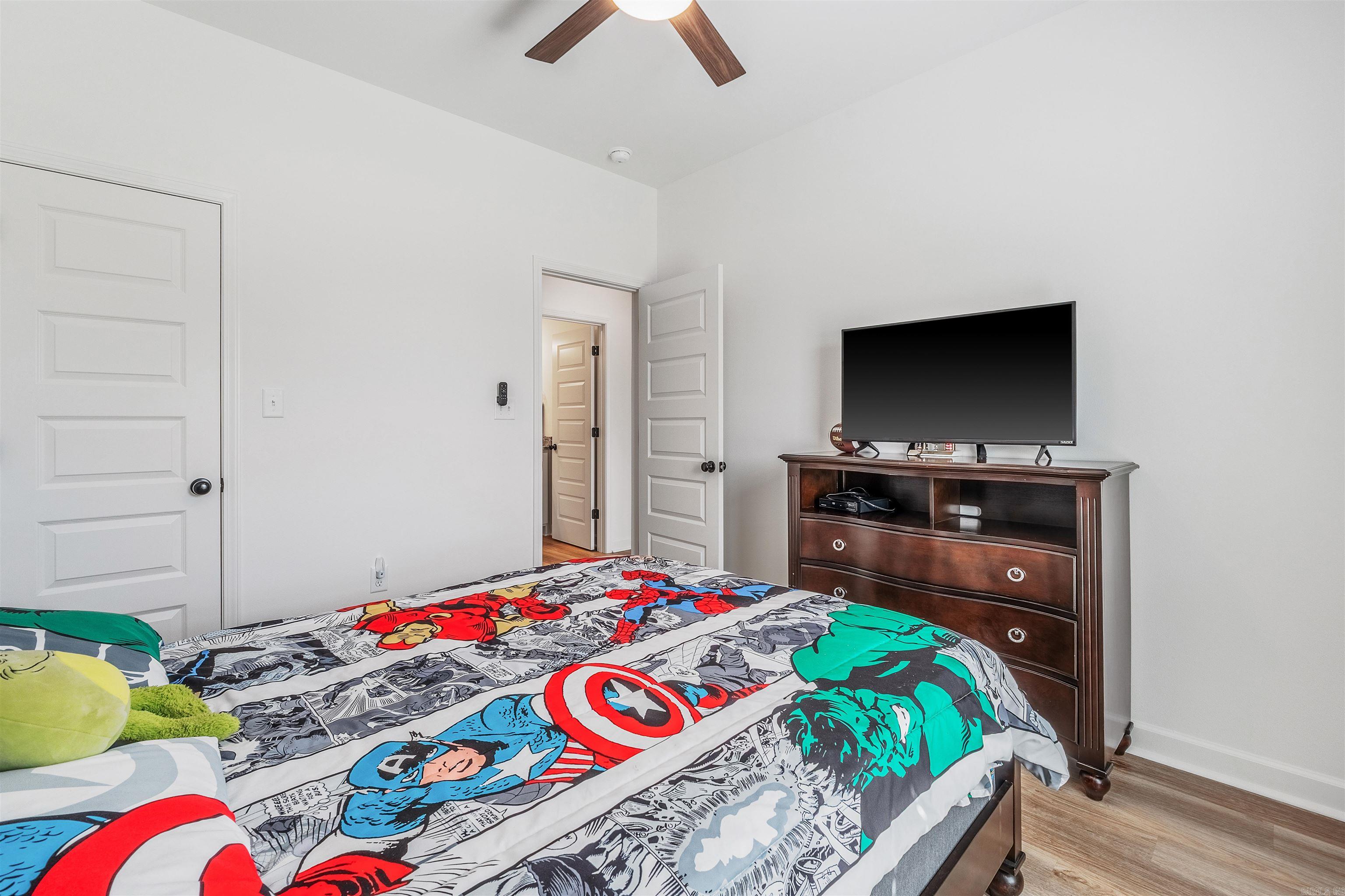 EAST MEADOW - Residential