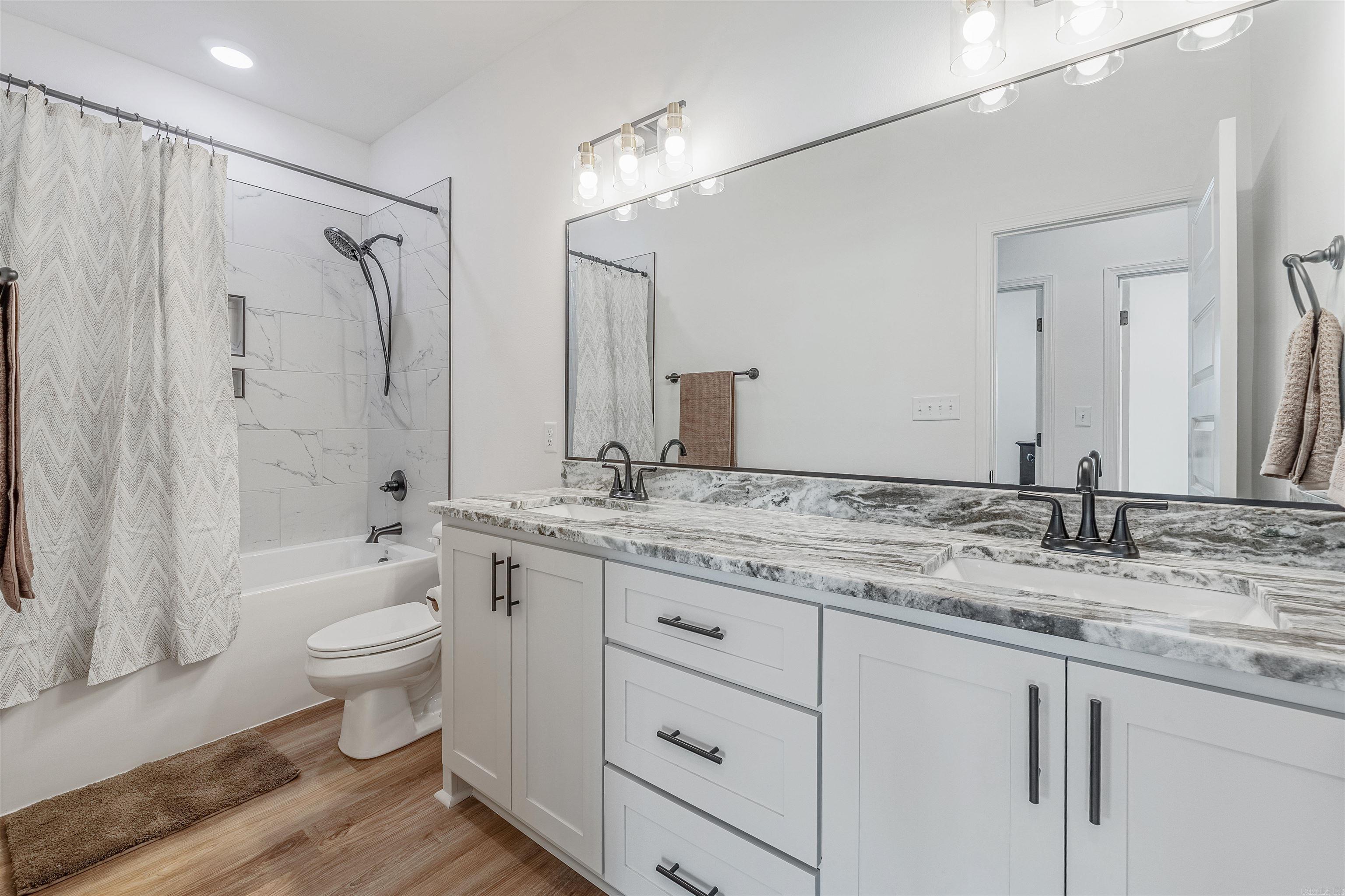 EAST MEADOW - Residential