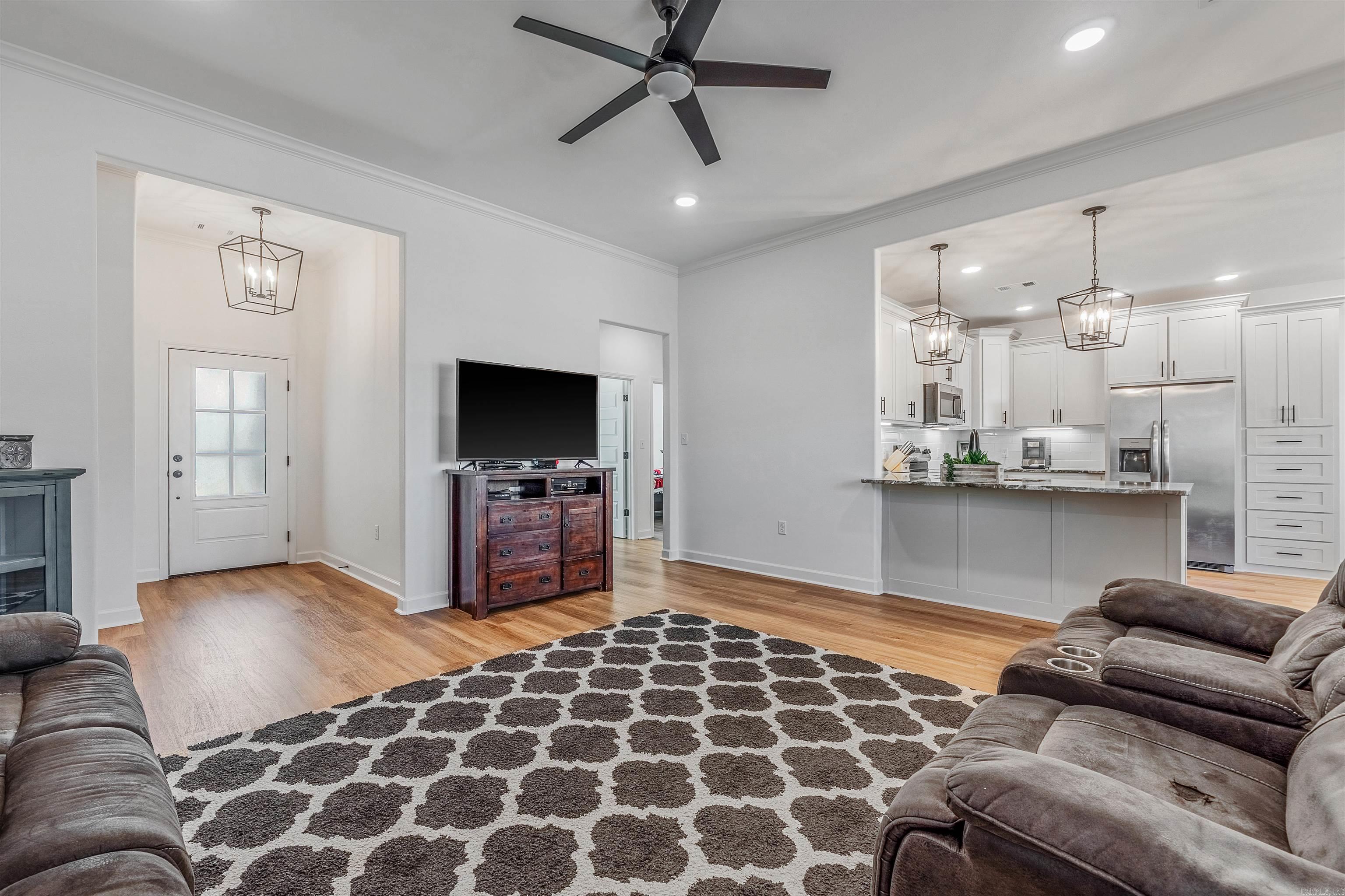 EAST MEADOW - Residential