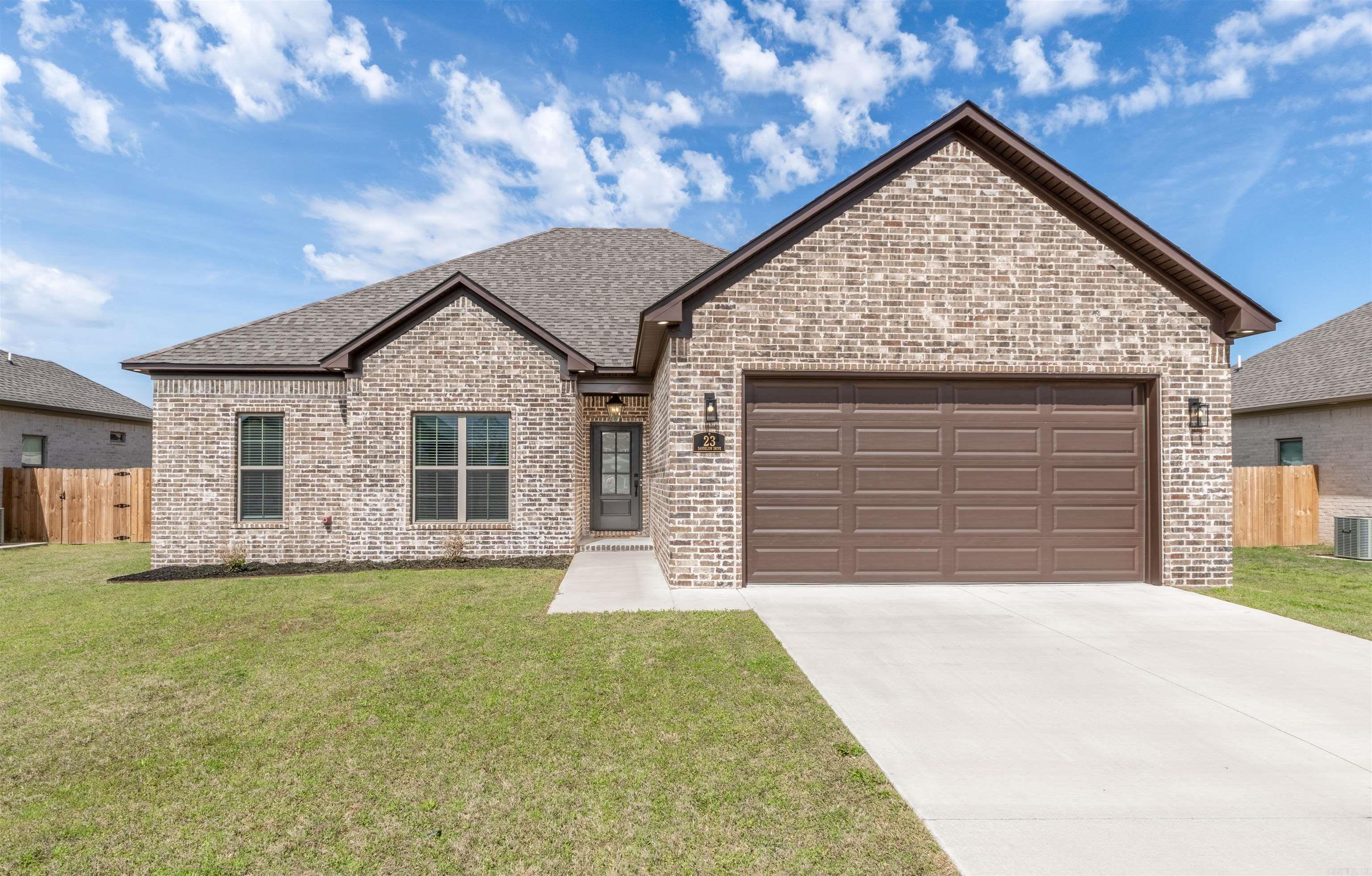 EAST MEADOW - Residential