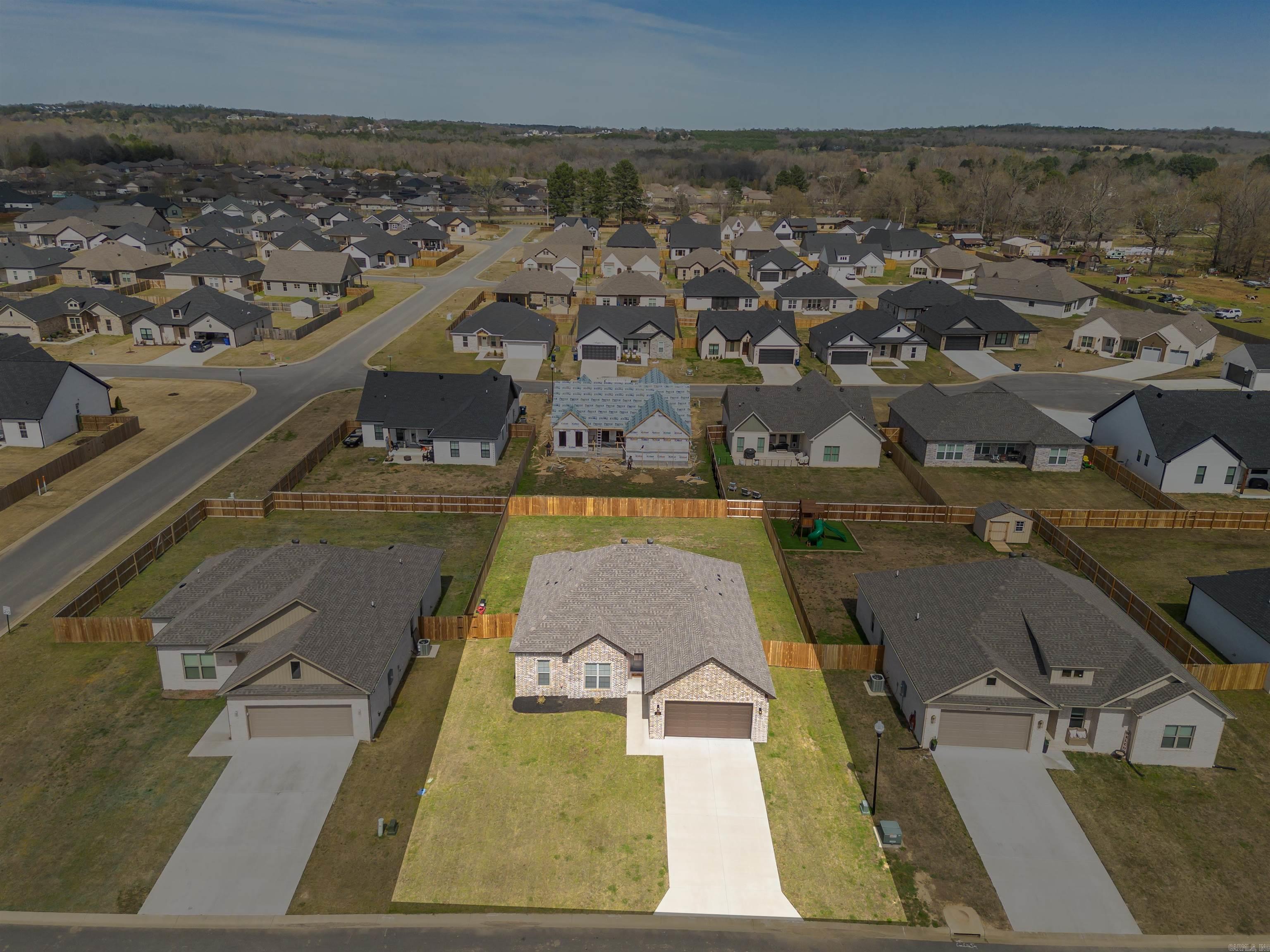 EAST MEADOW - Residential