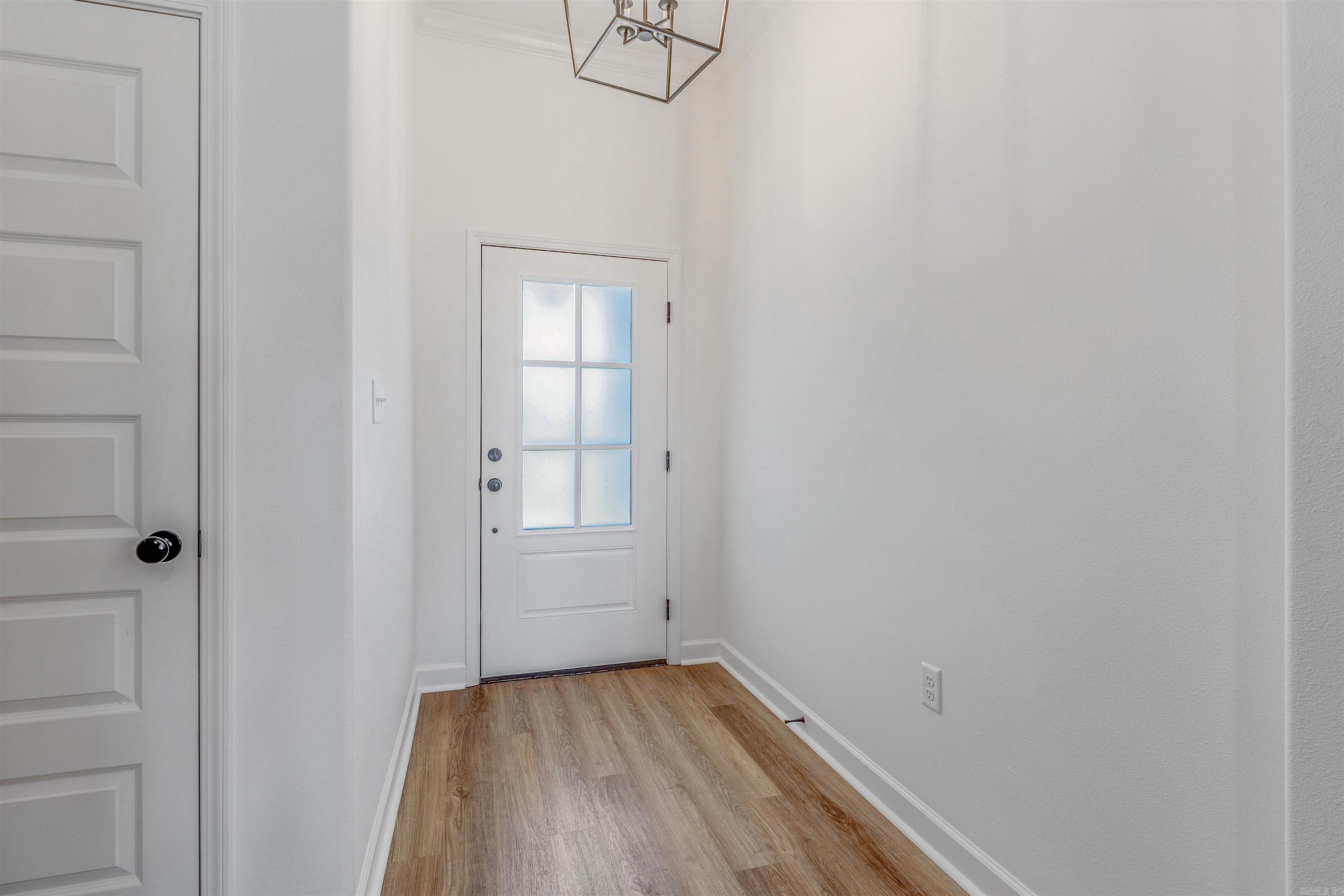 EAST MEADOW - Residential