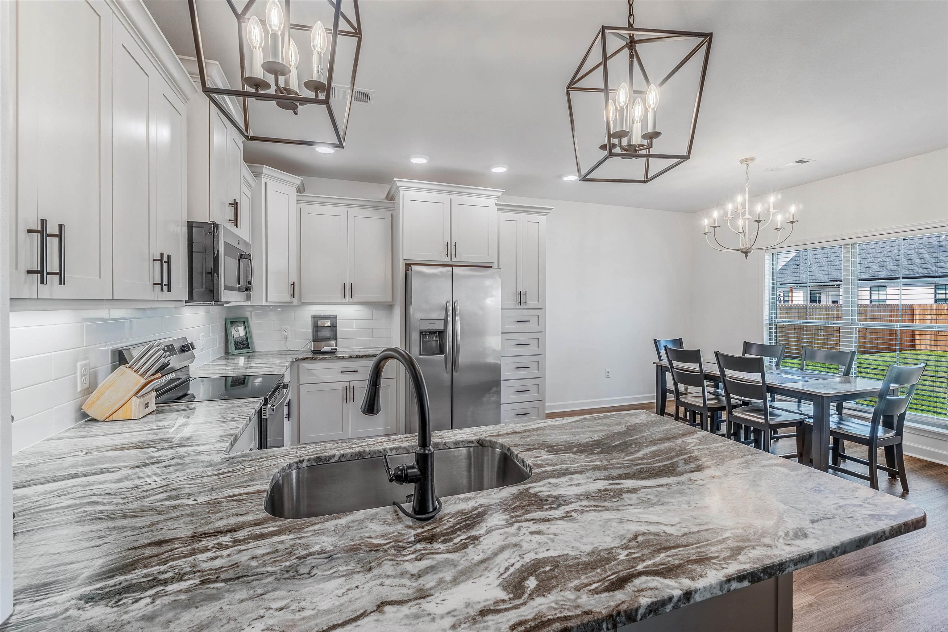 EAST MEADOW - Residential