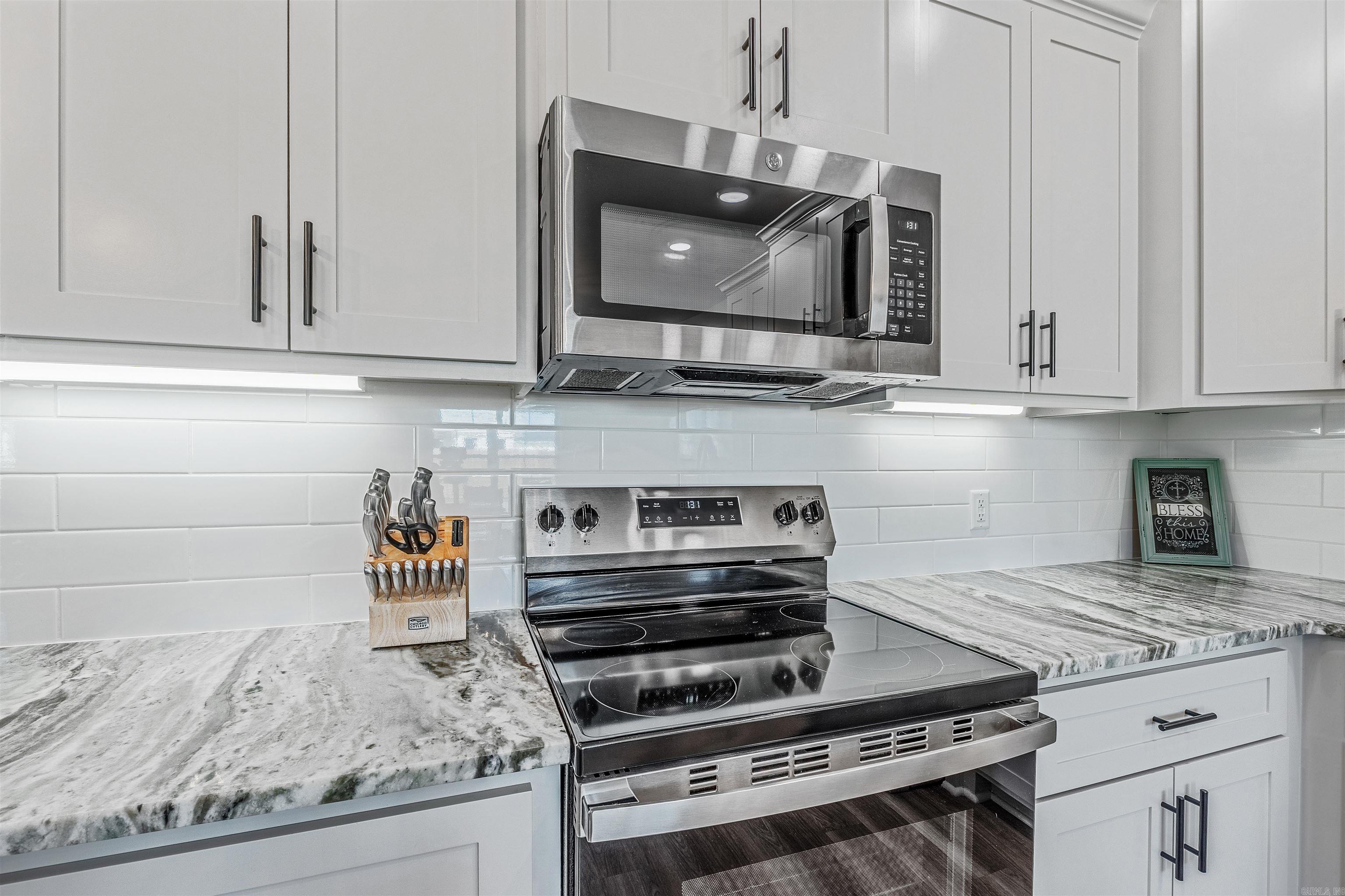 EAST MEADOW - Residential