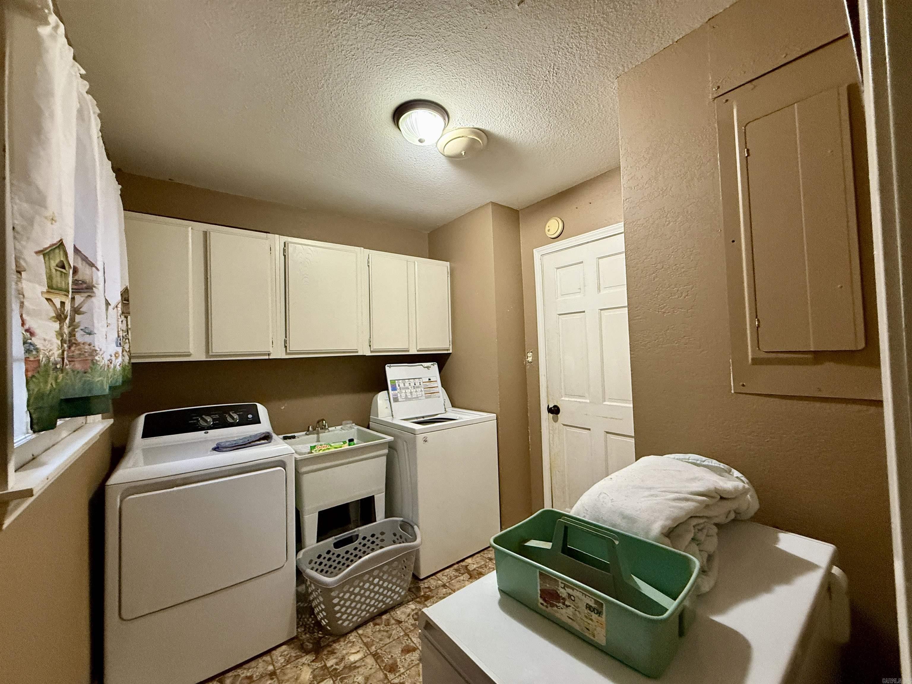 Quail Hollow - Residential