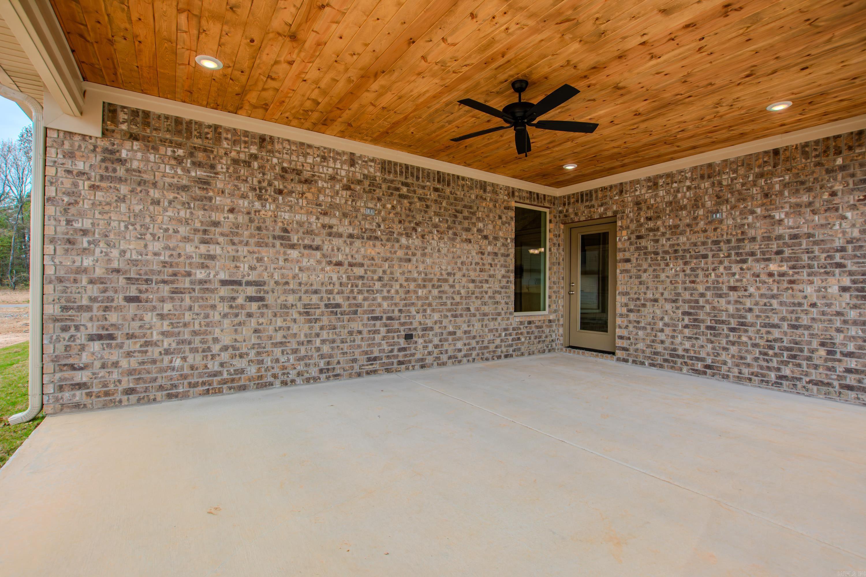 SPENCER CROSSING LLC - Residential