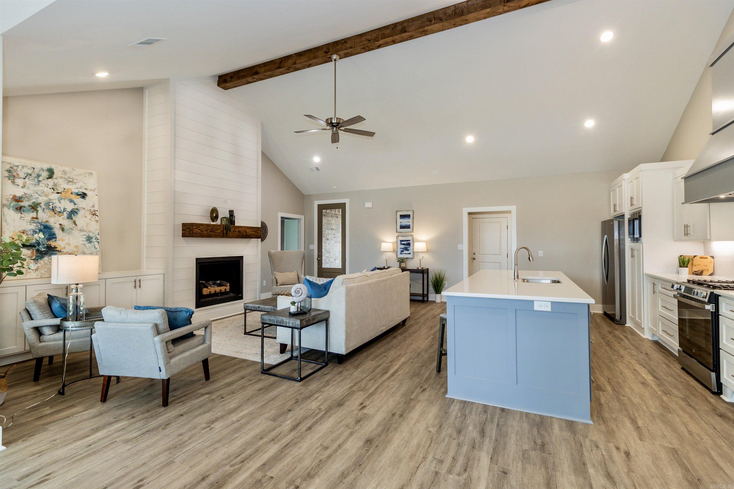 SPENCER CROSSING LLC - Residential