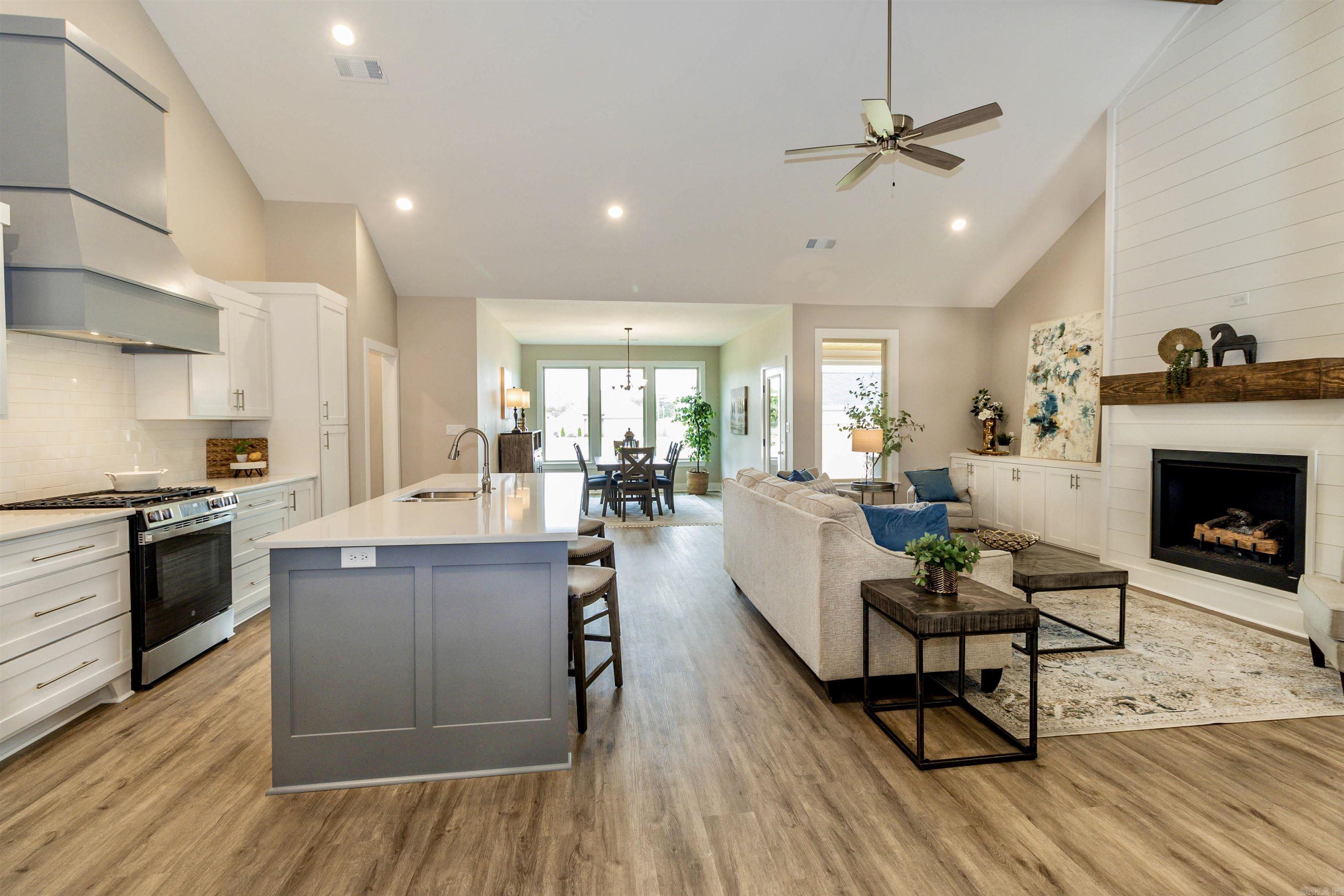 SPENCER CROSSING LLC - Residential