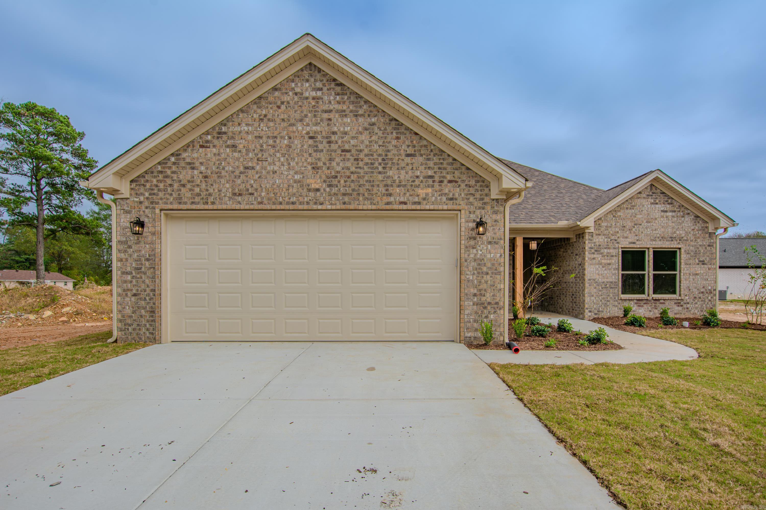 SPENCER CROSSING LLC - Residential