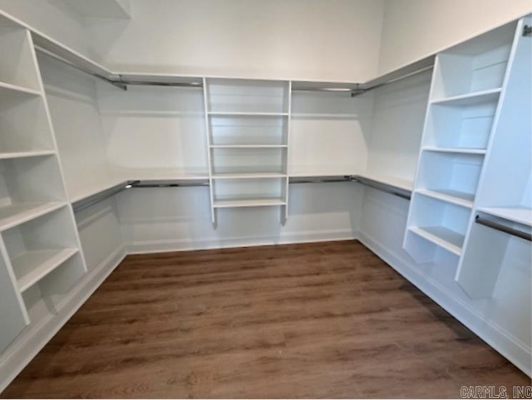 RIVER BACK ESTATES - Residential