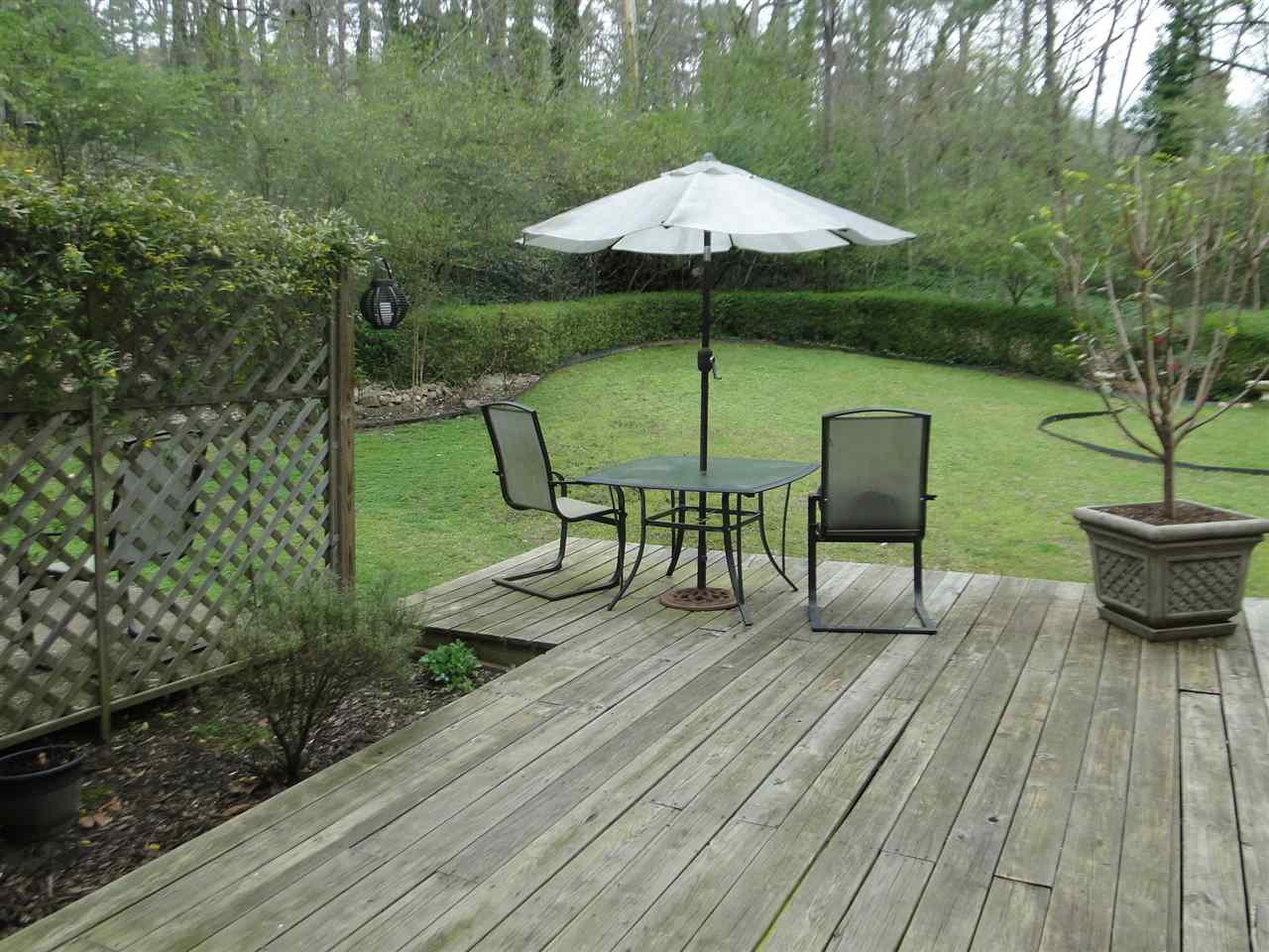 LEAWOOD MANOR - Residential