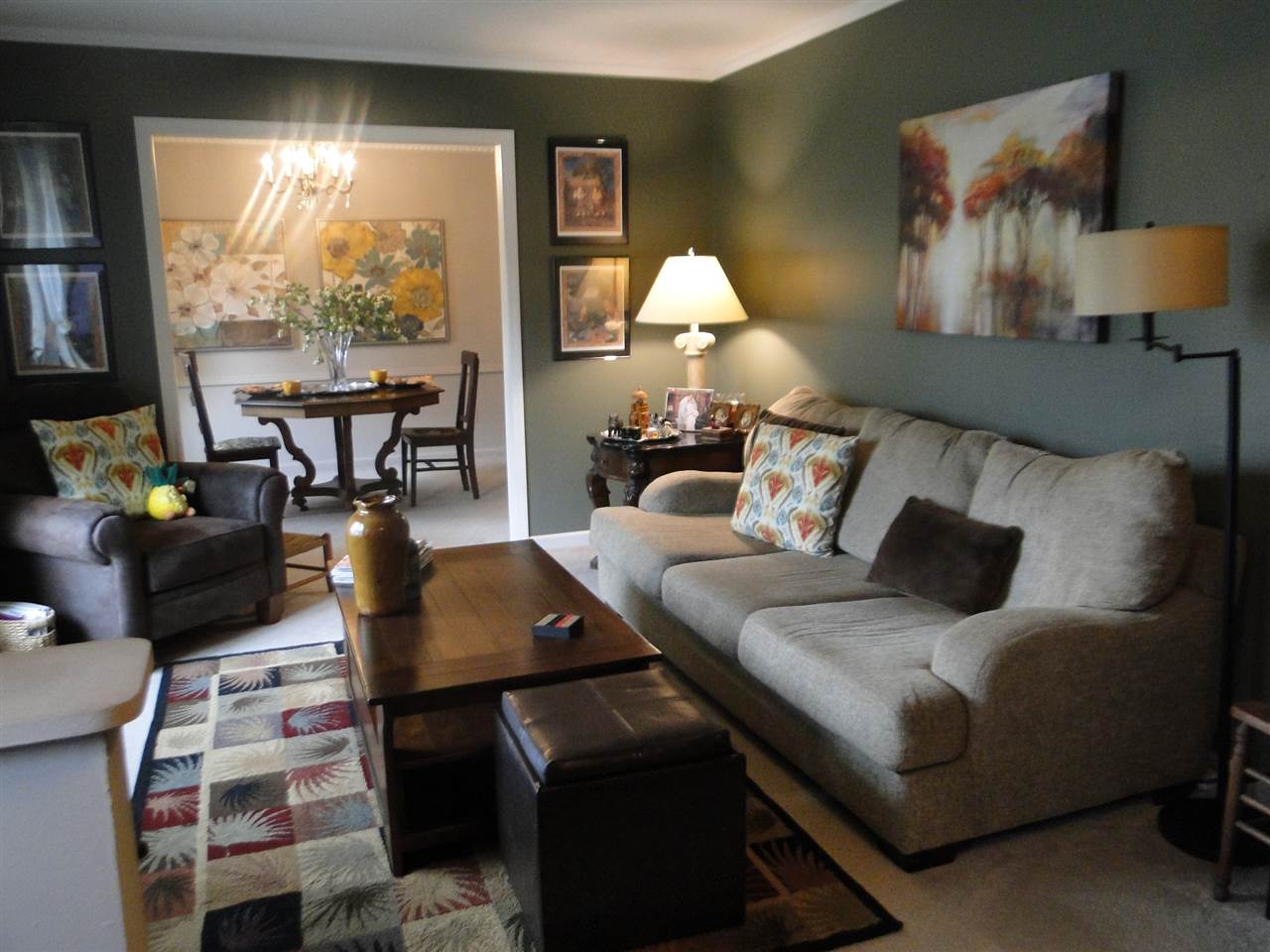 LEAWOOD MANOR - Residential