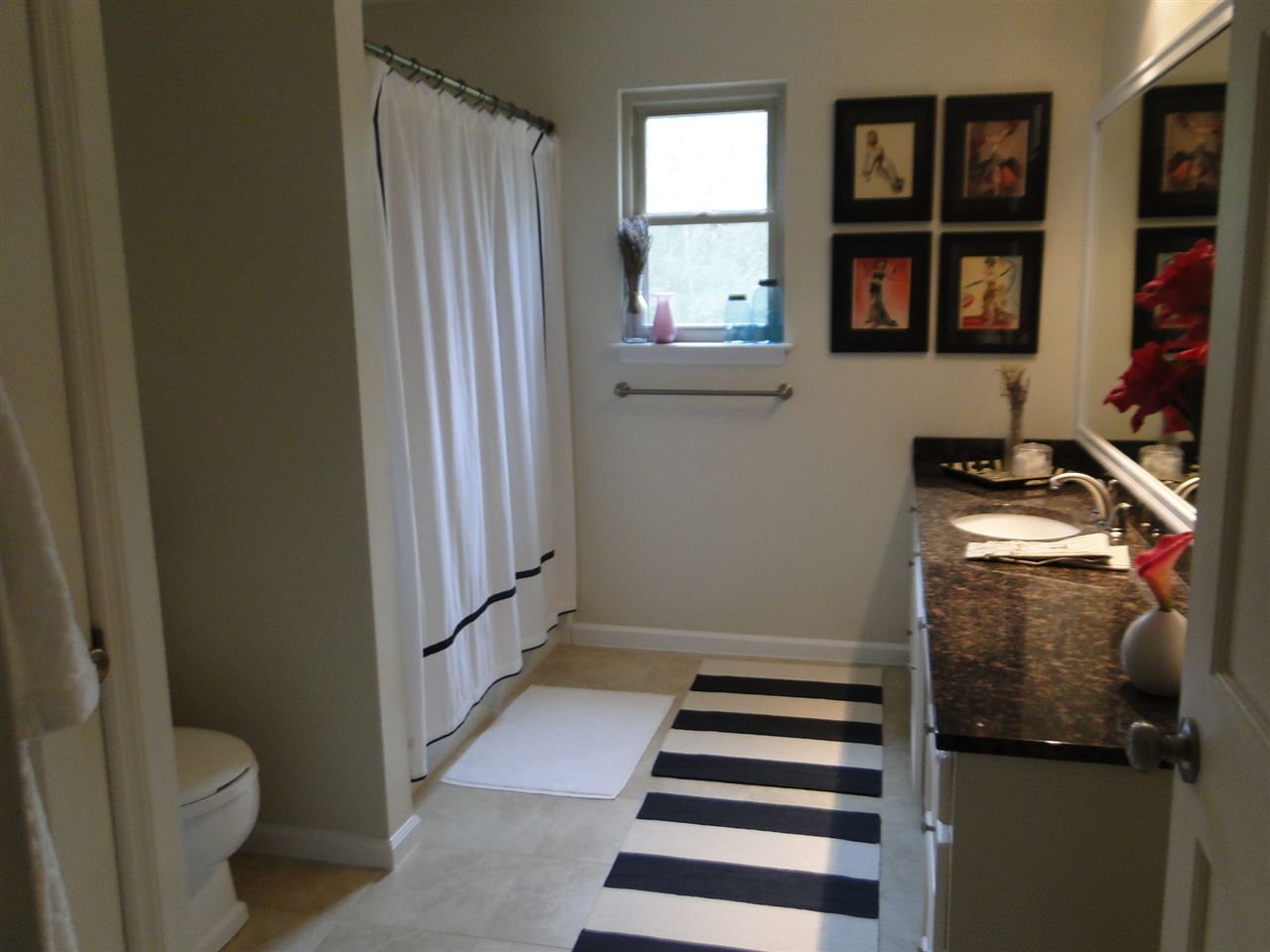 LEAWOOD MANOR - Residential