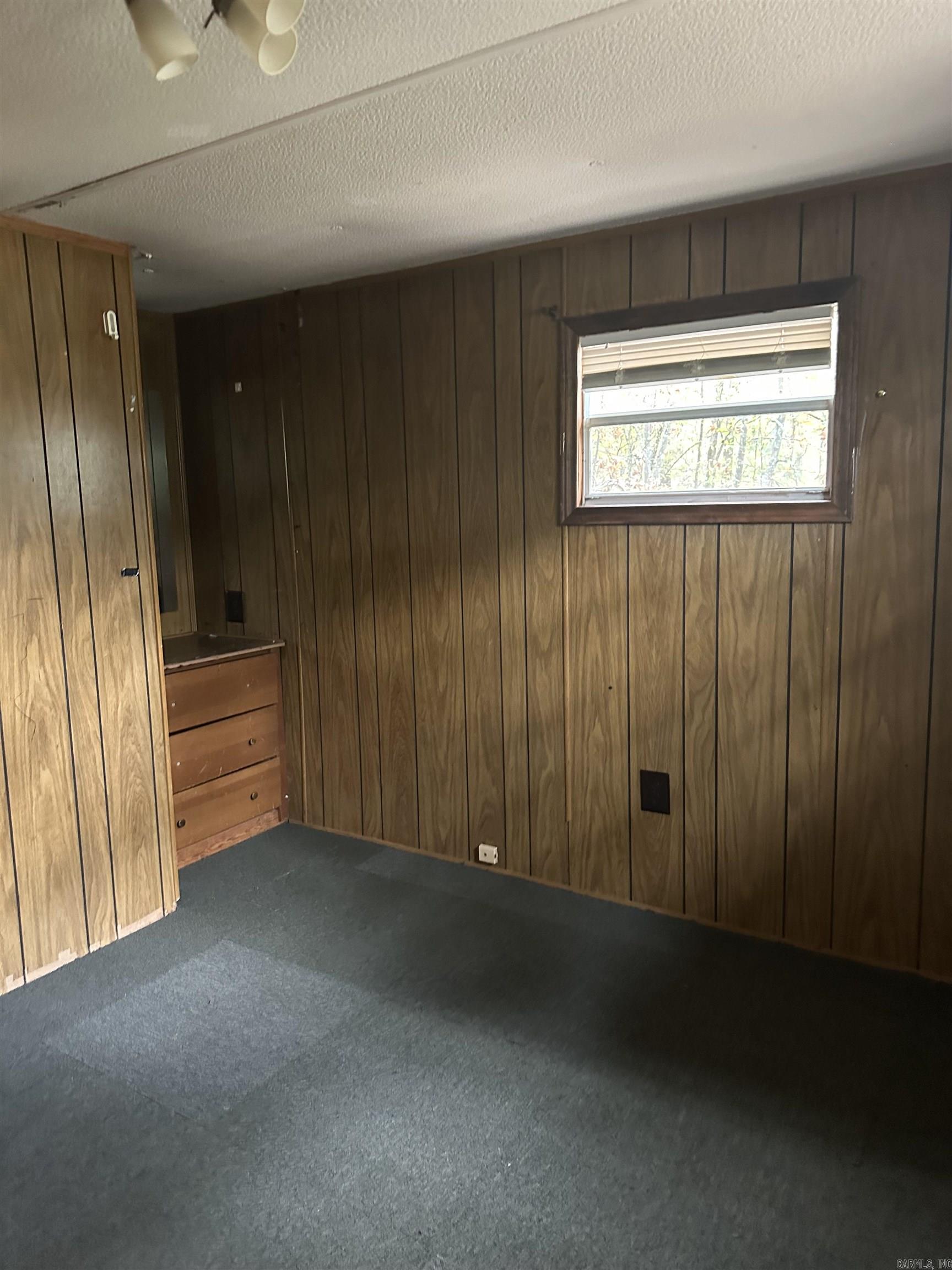 Not in Subdivision - Residential Lease