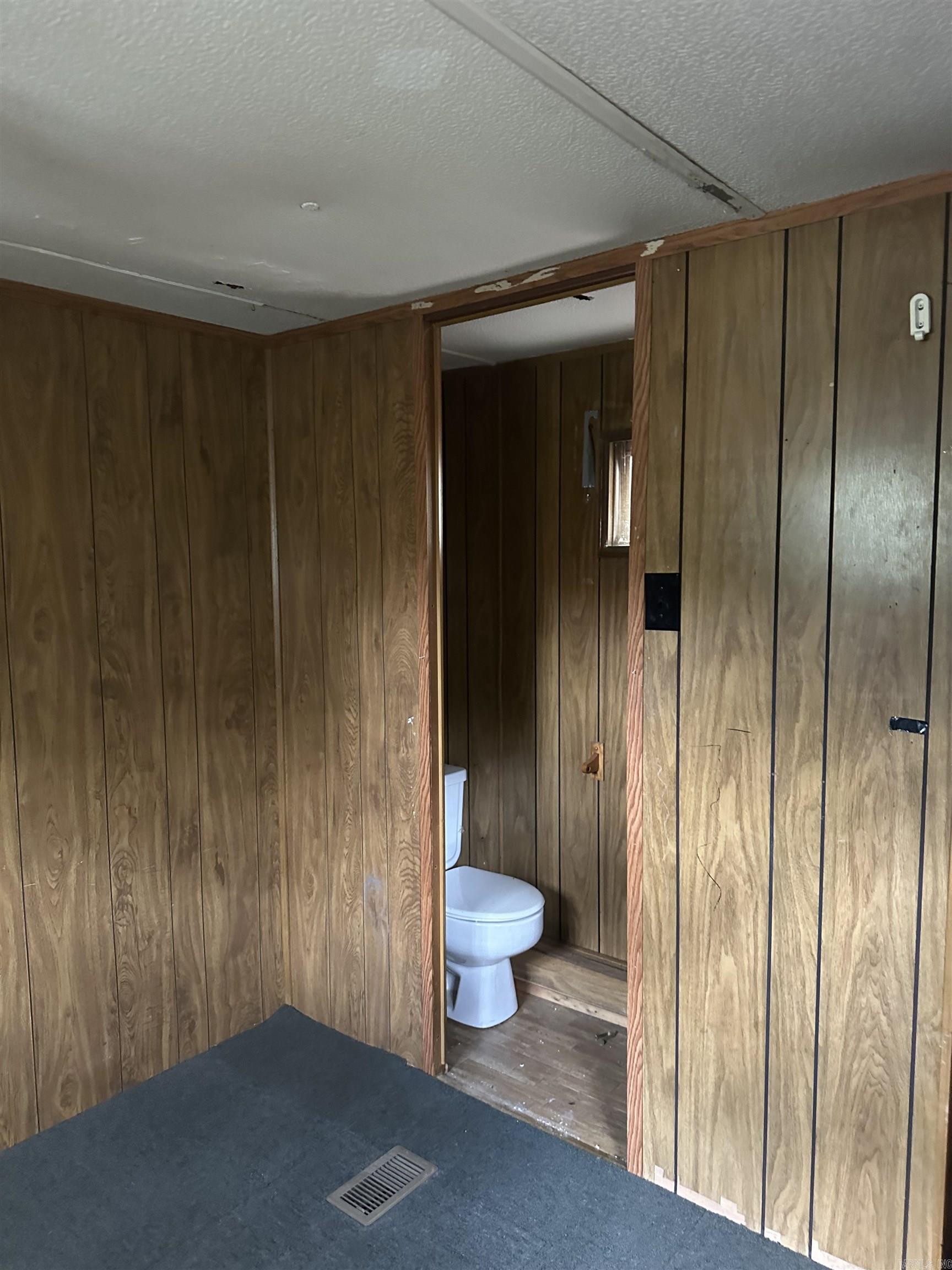 Not in Subdivision - Residential Lease