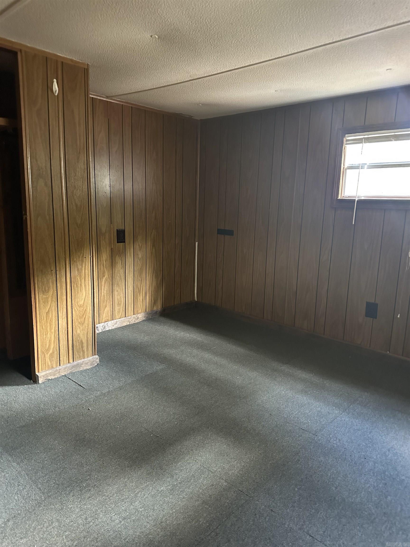 Not in Subdivision - Residential Lease