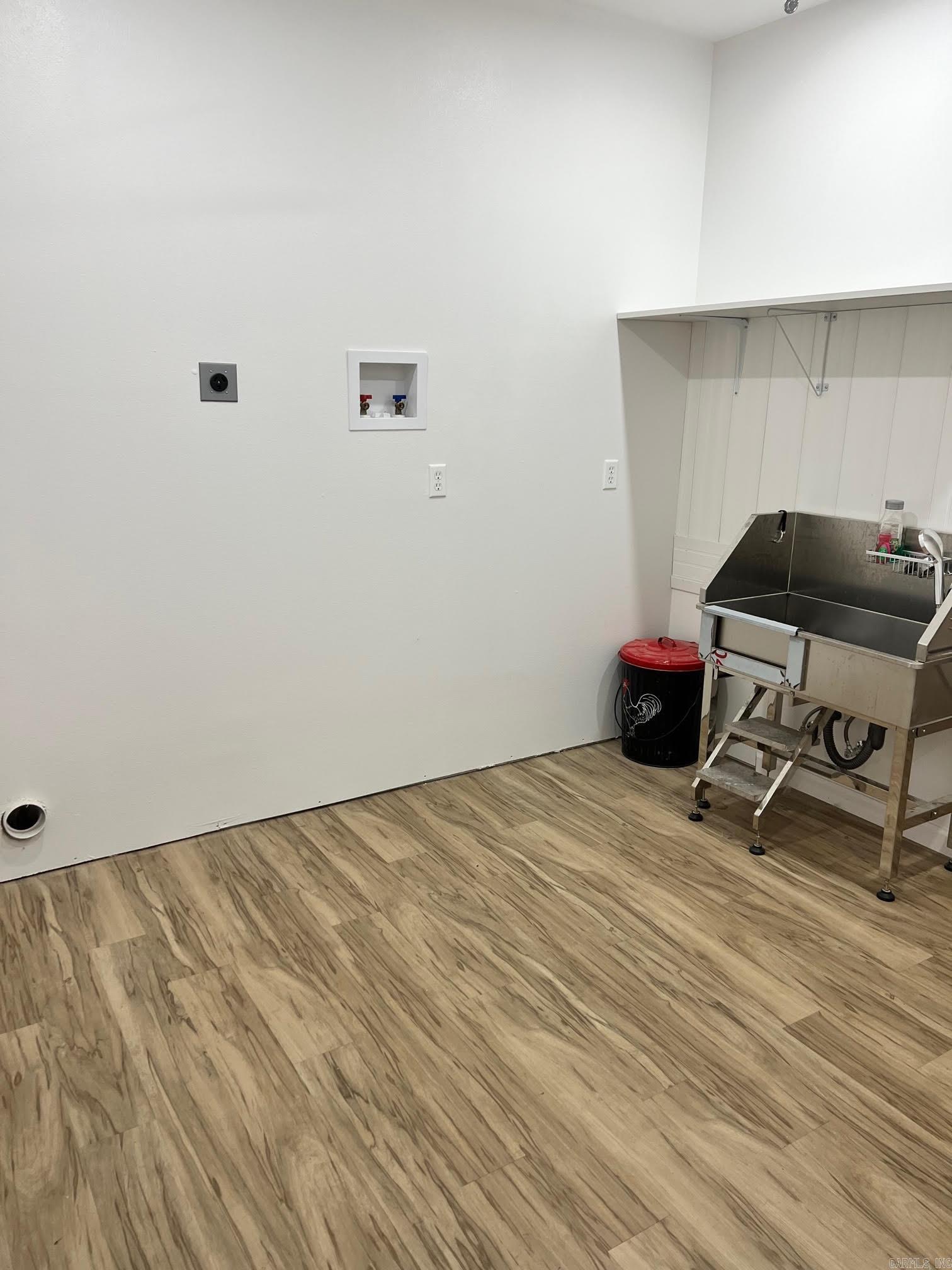 LITTLE RED RIVER ESTATES - Residential