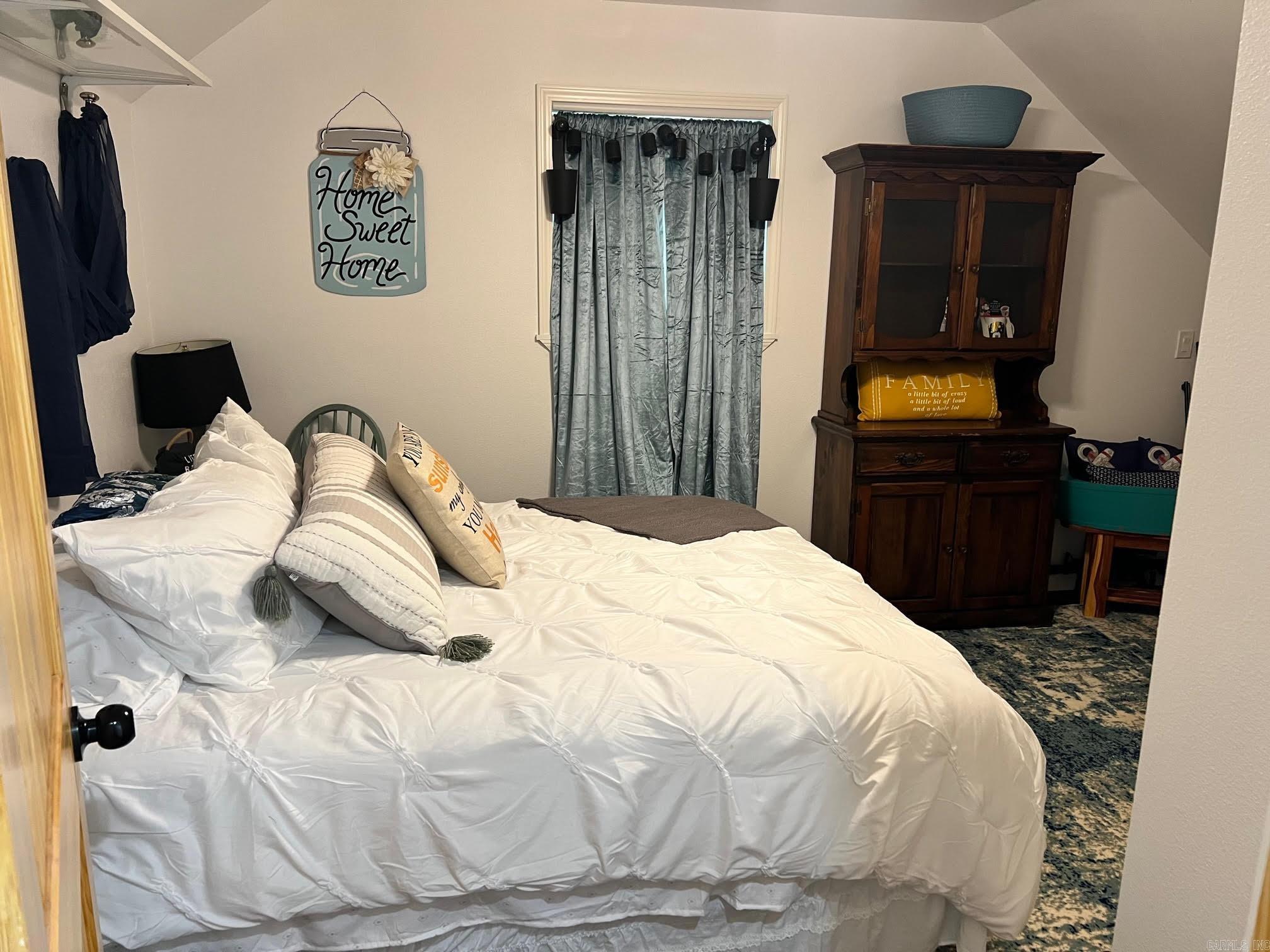 LITTLE RED RIVER ESTATES - Residential