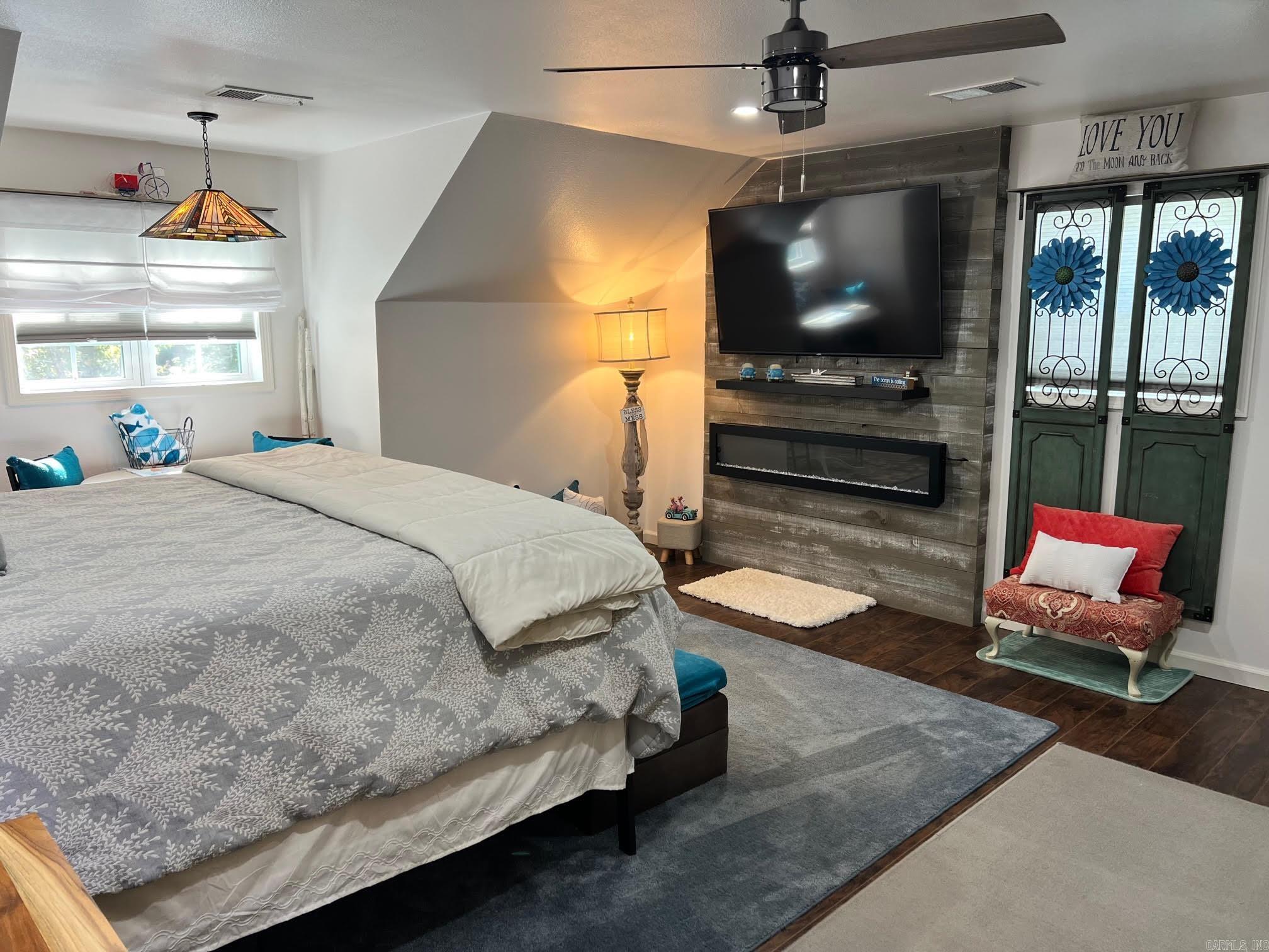 LITTLE RED RIVER ESTATES - Residential