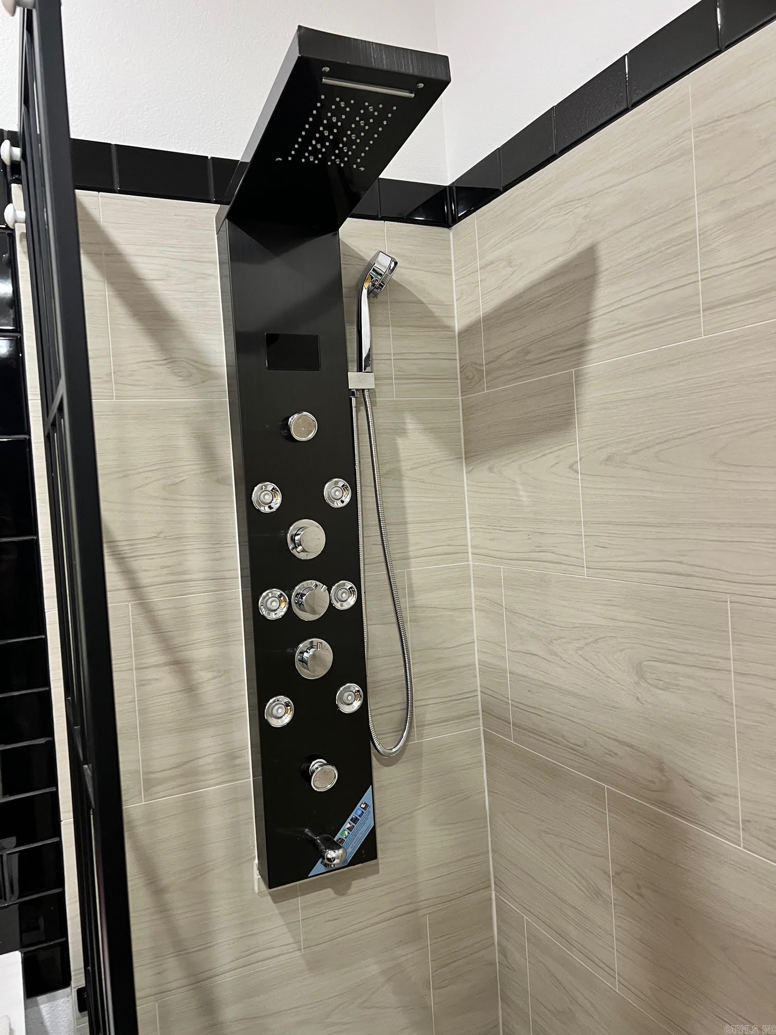 LITTLE RED RIVER ESTATES - Residential