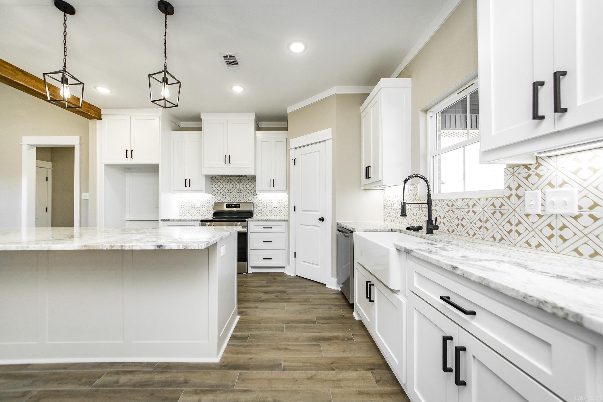 HIDDEN VALLEY ESTATES - Residential