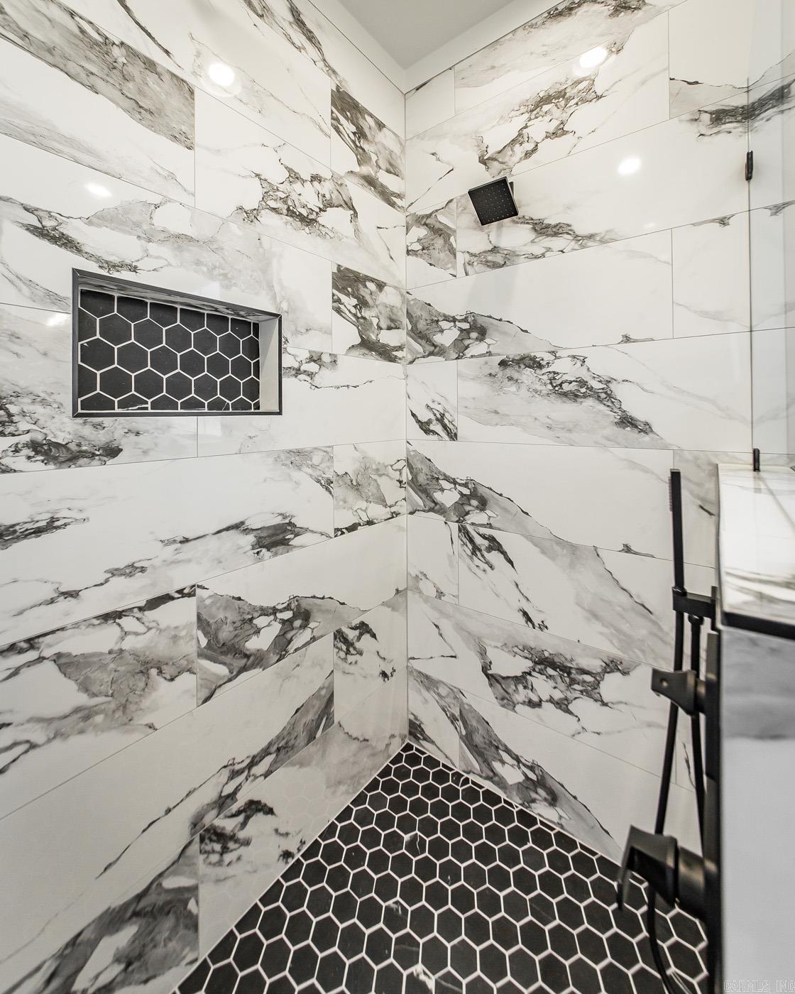 HIDDEN VALLEY ESTATES - Residential