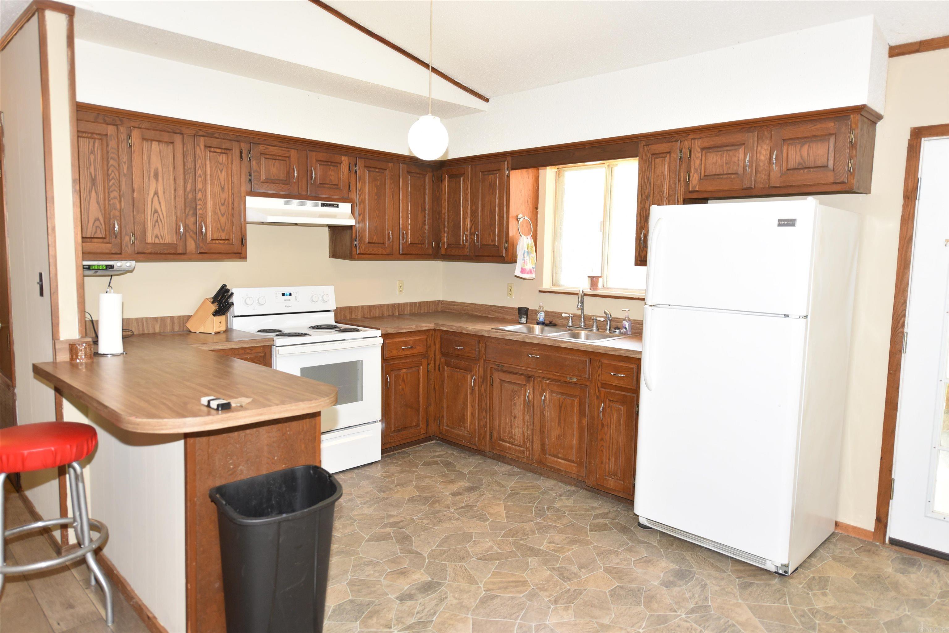 LAKEWOOD - Residential