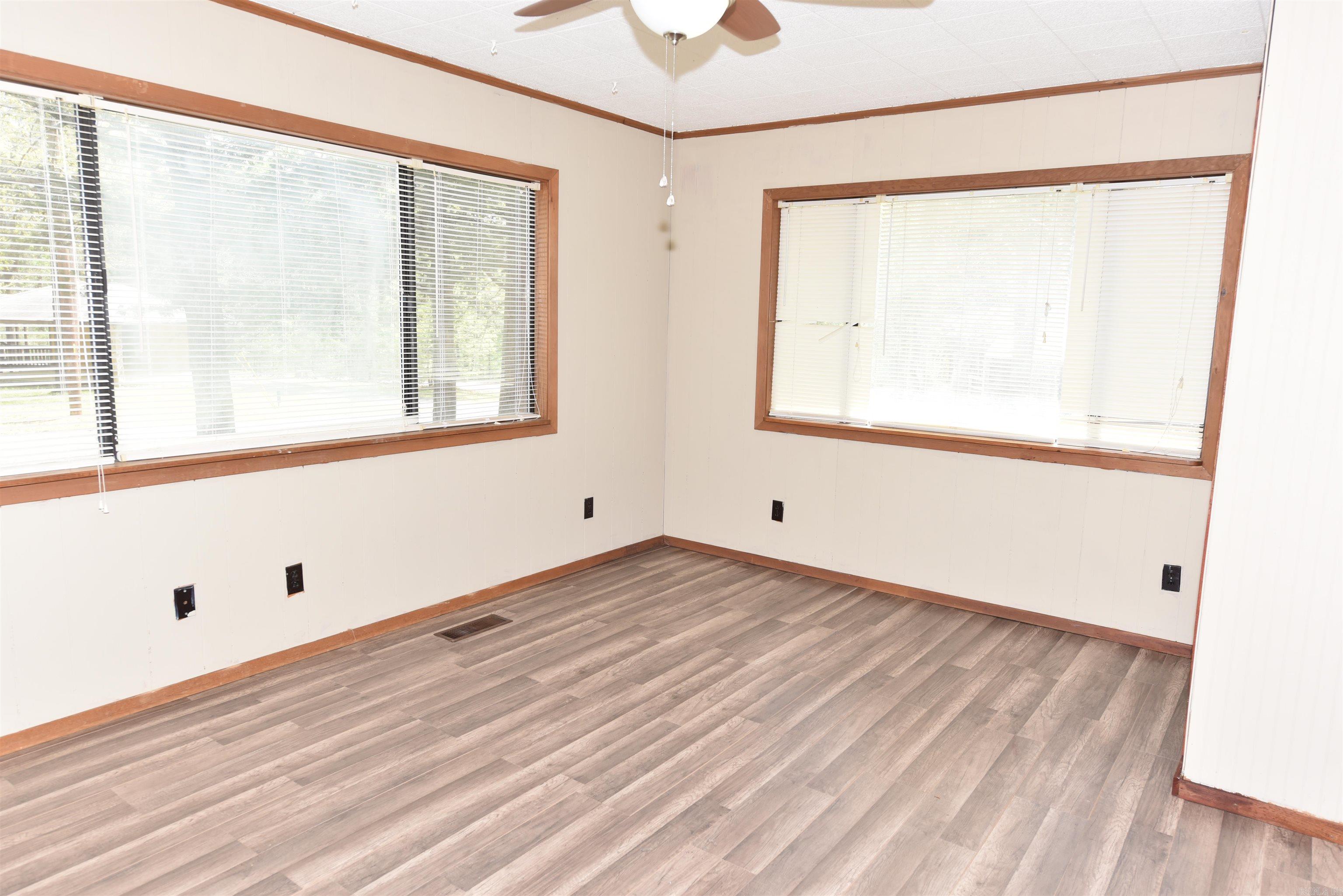 LAKEWOOD - Residential