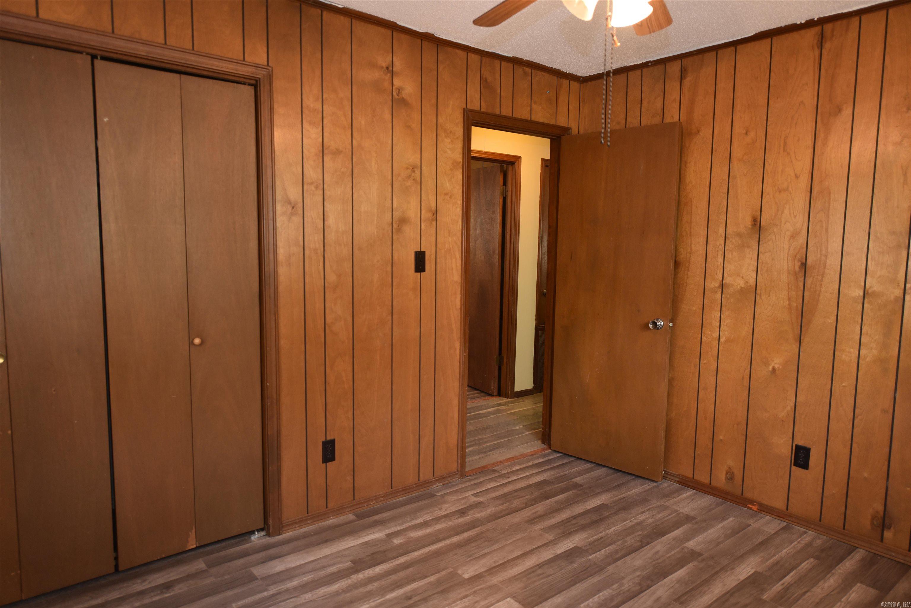 LAKEWOOD - Residential