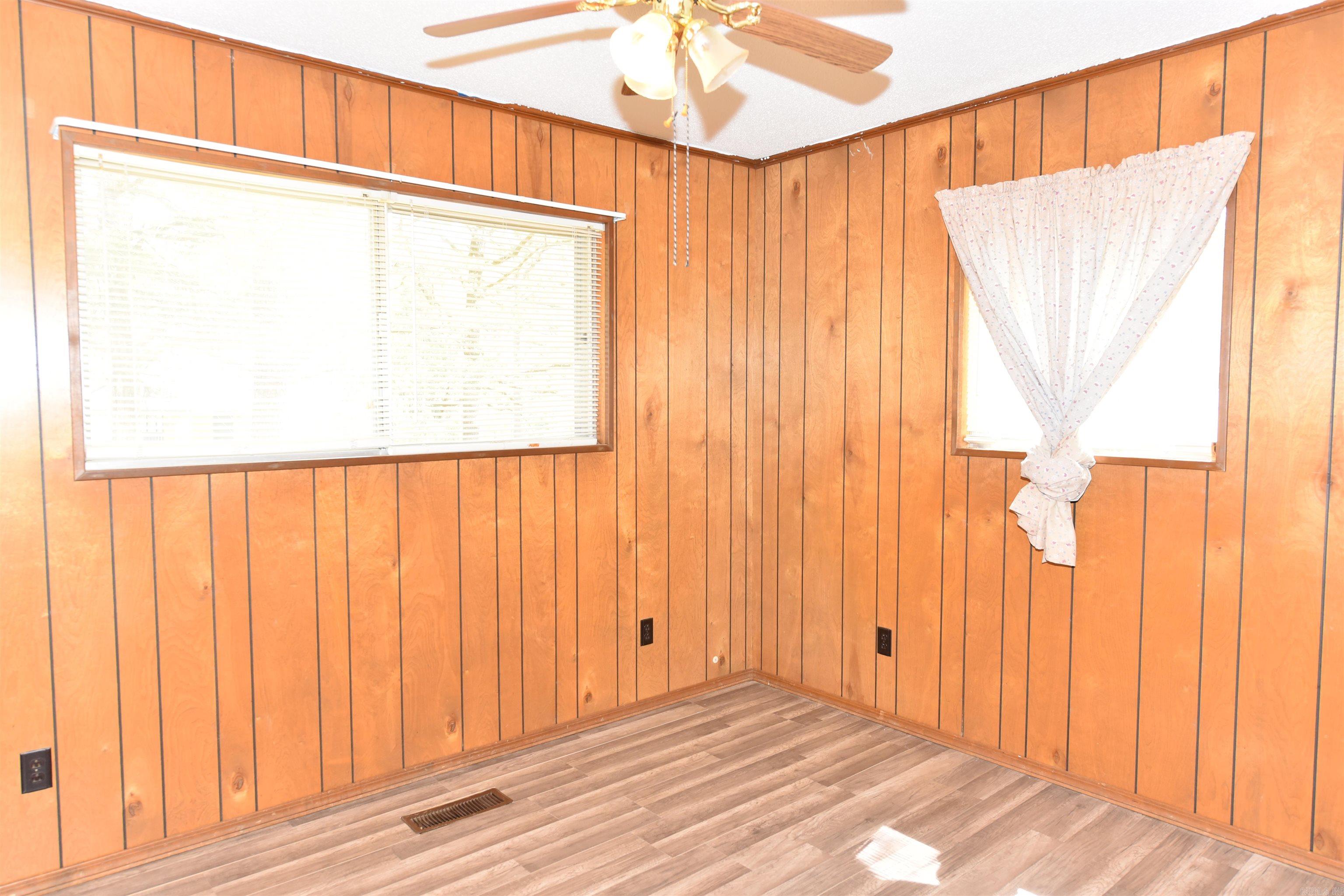 LAKEWOOD - Residential